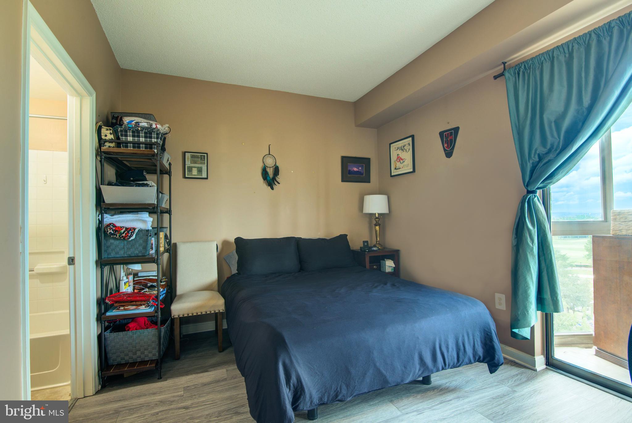 LANSDOWNE WOODS - Residential