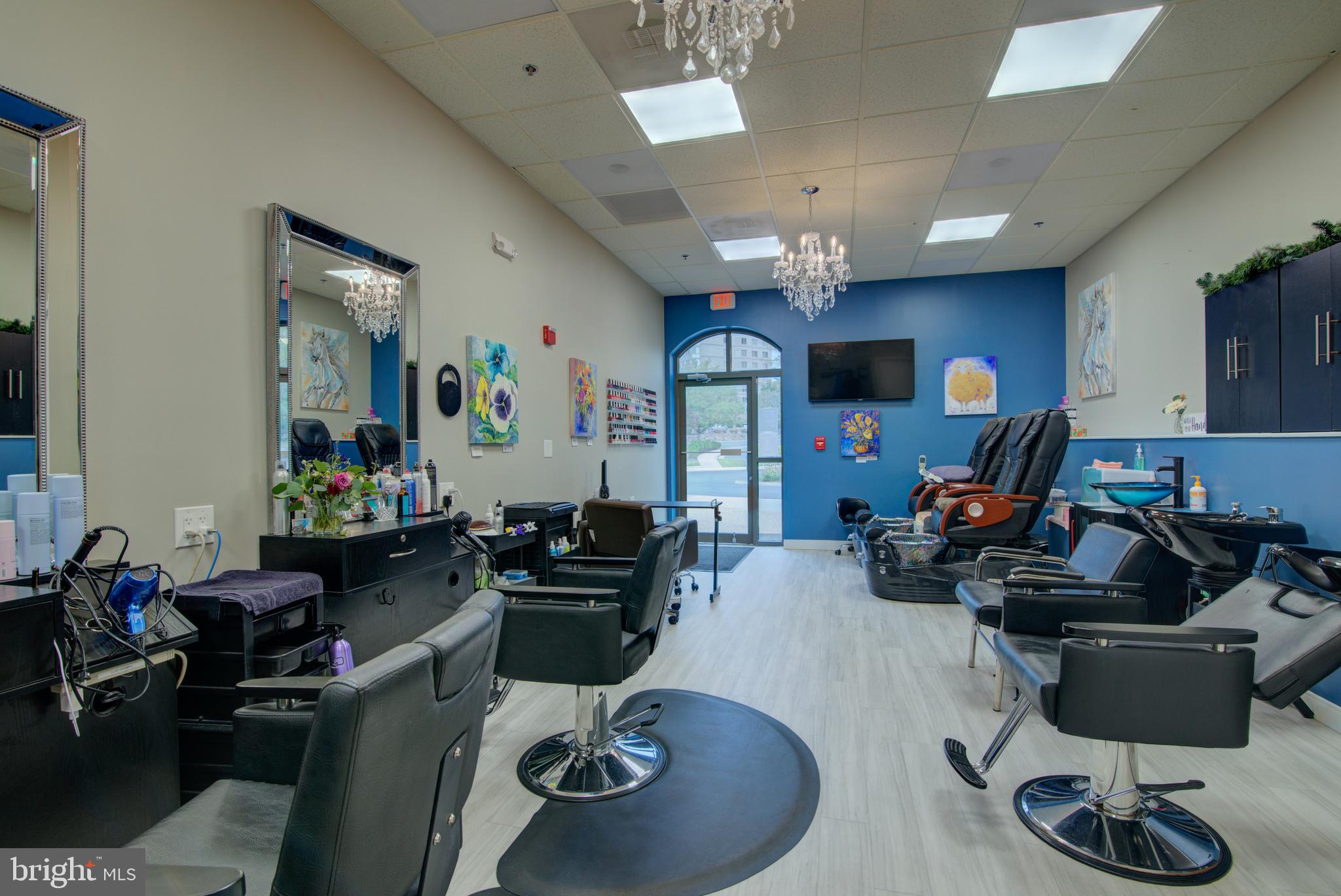 LANSDOWNE WOODS - Residential