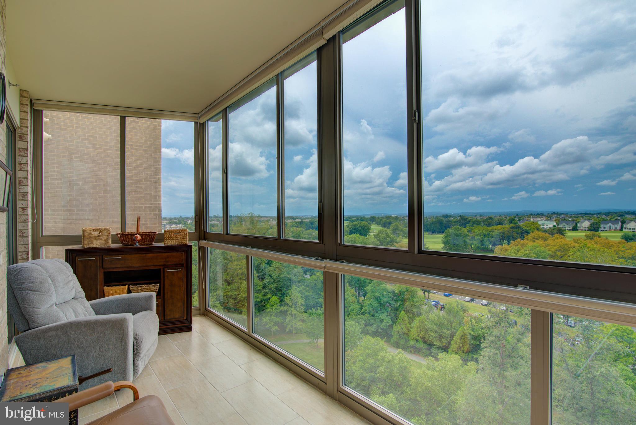 LANSDOWNE WOODS - Residential