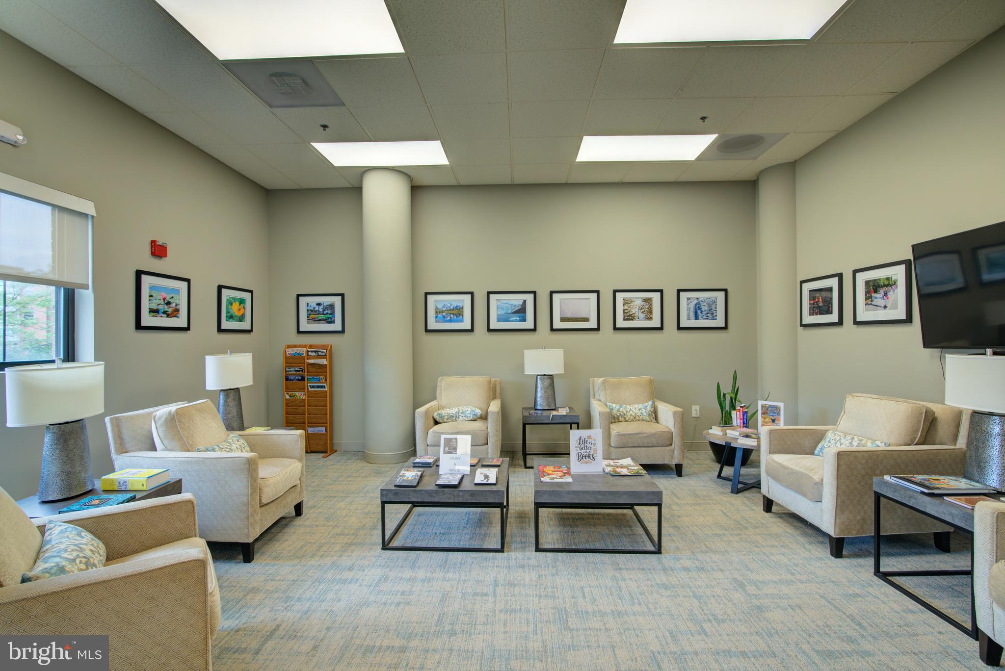 LANSDOWNE WOODS - Residential