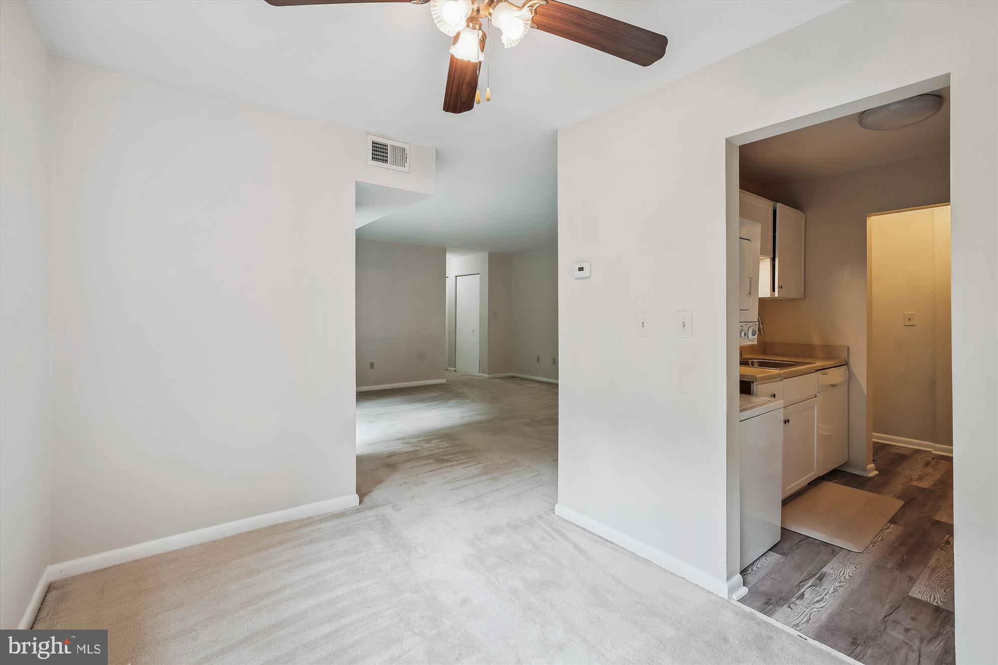 RIVER TERRACE - Residential Lease