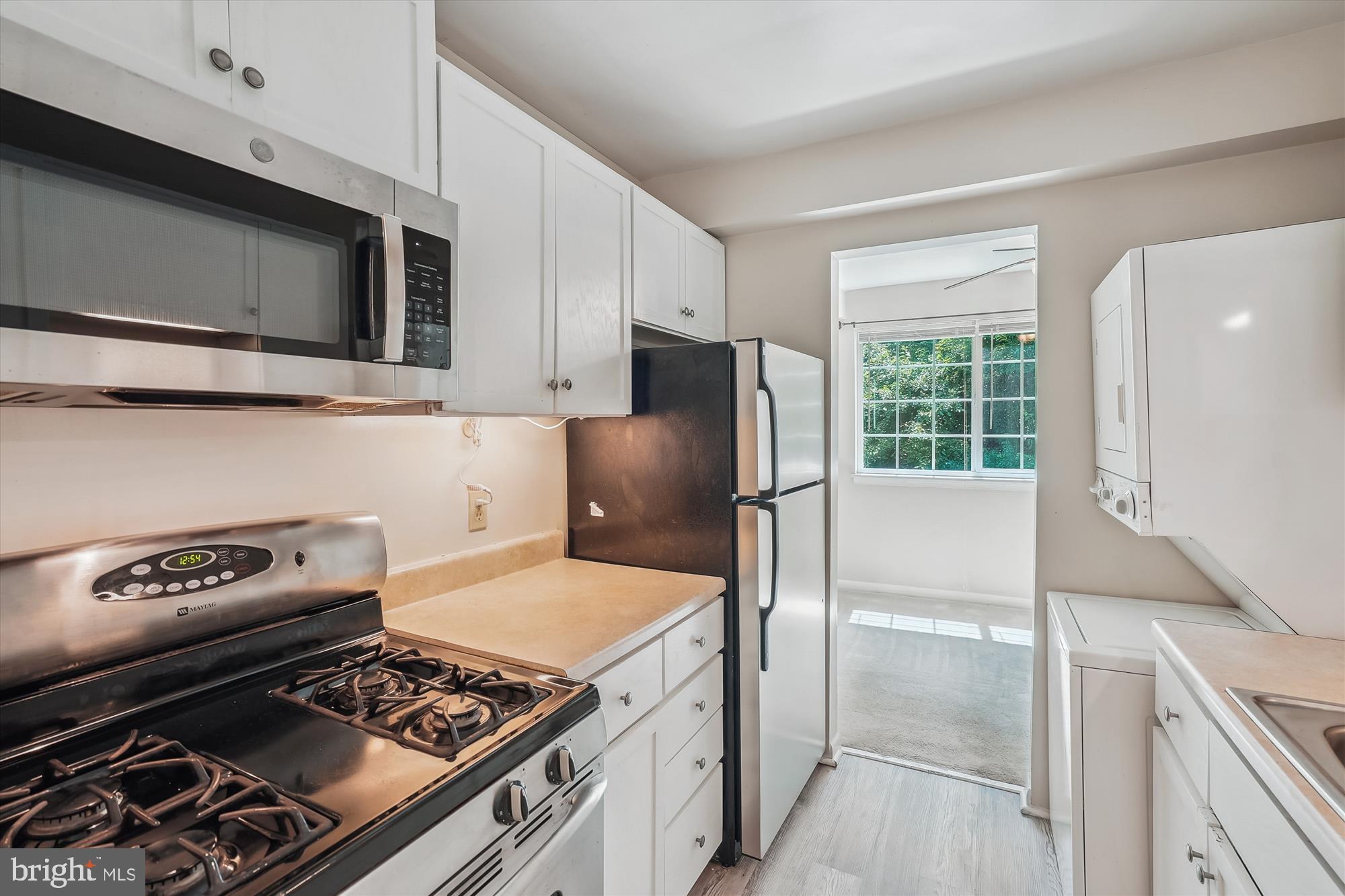 RIVER TERRACE - Residential Lease