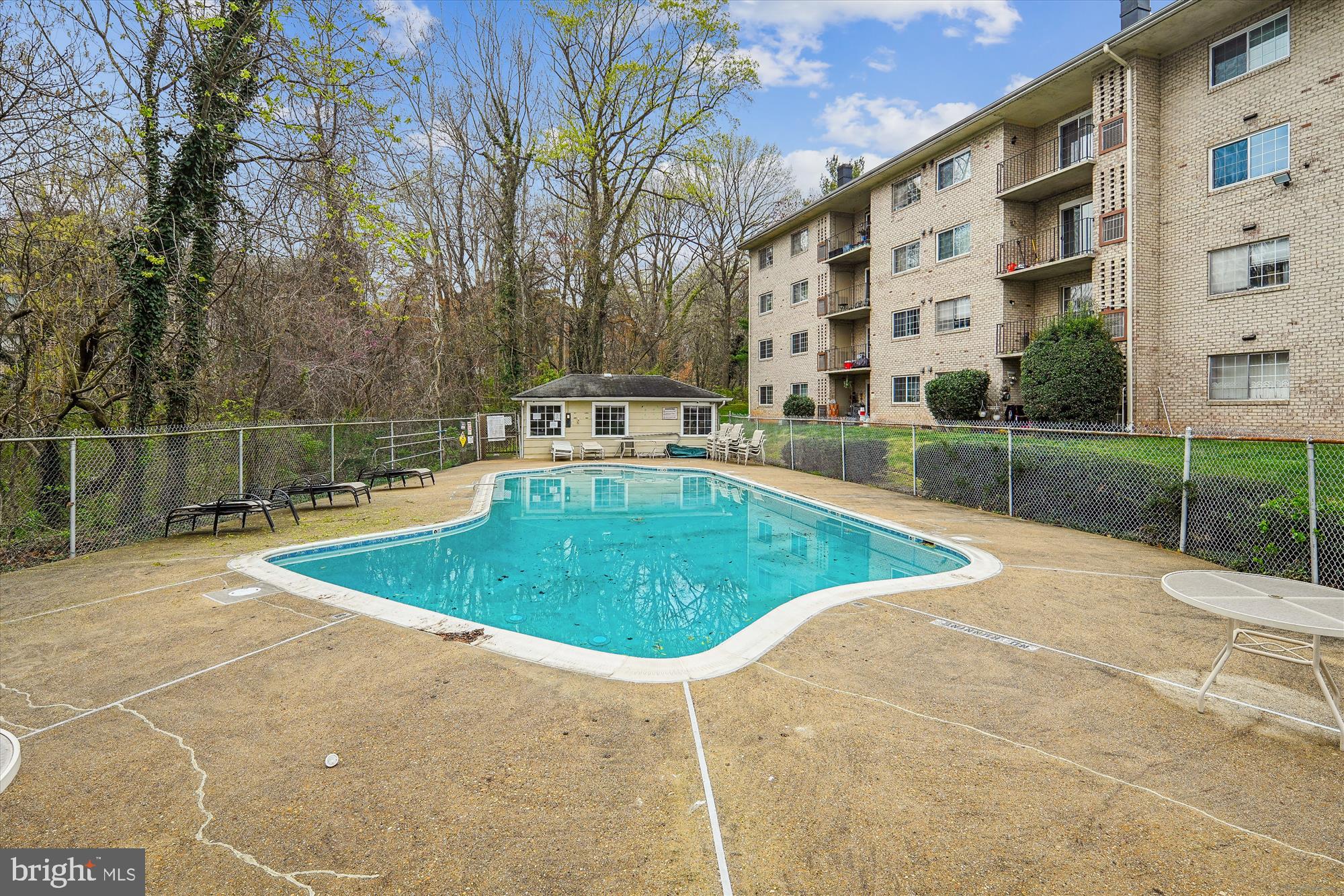 RIVER TERRACE - Residential Lease