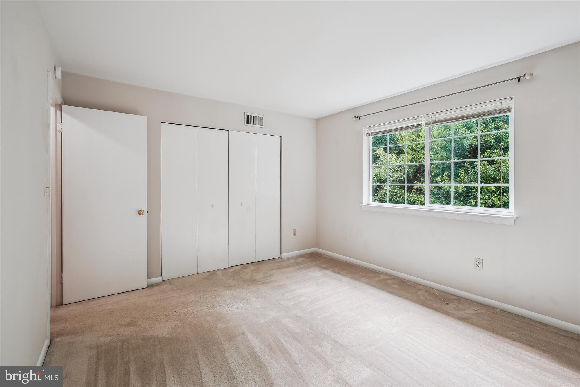 RIVER TERRACE - Residential Lease