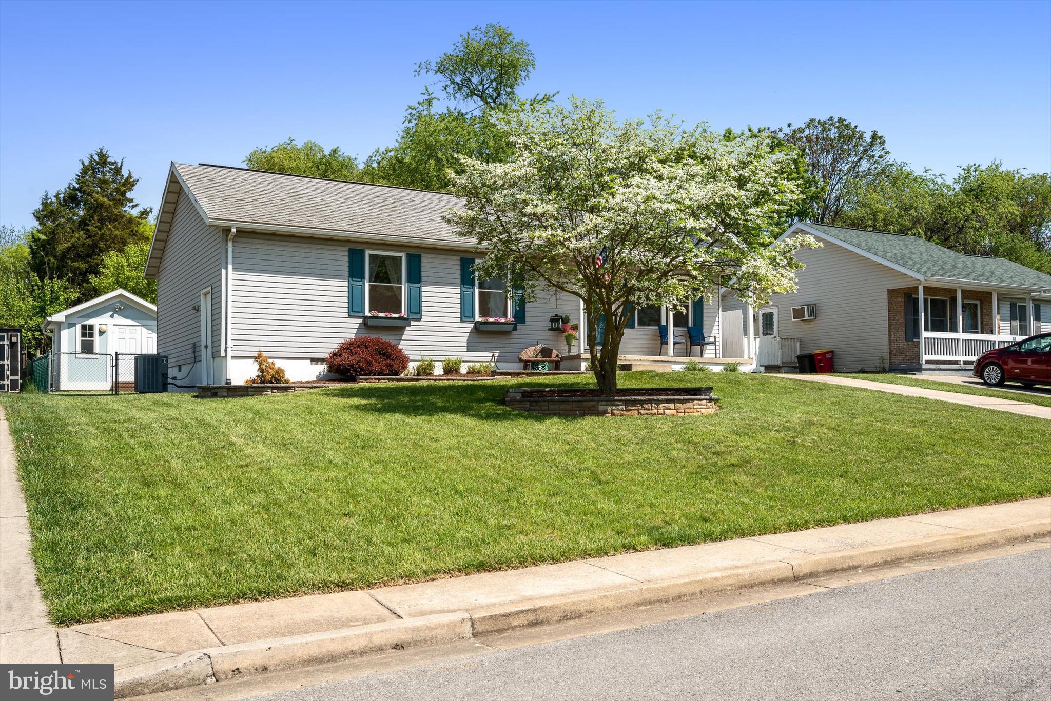 PATRICK HENRY ESTATES - Residential