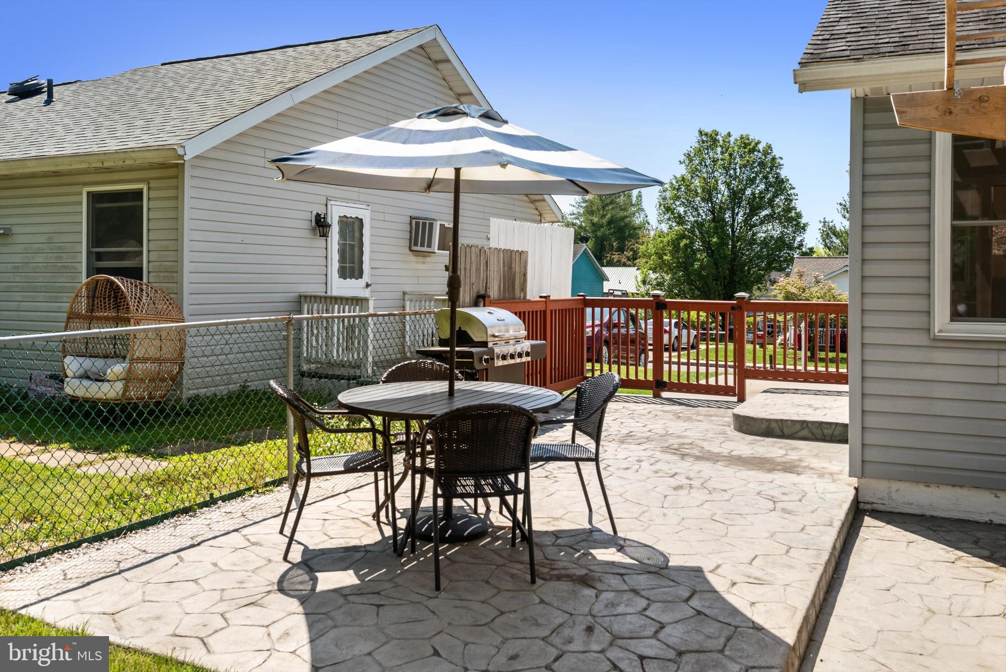 PATRICK HENRY ESTATES - Residential