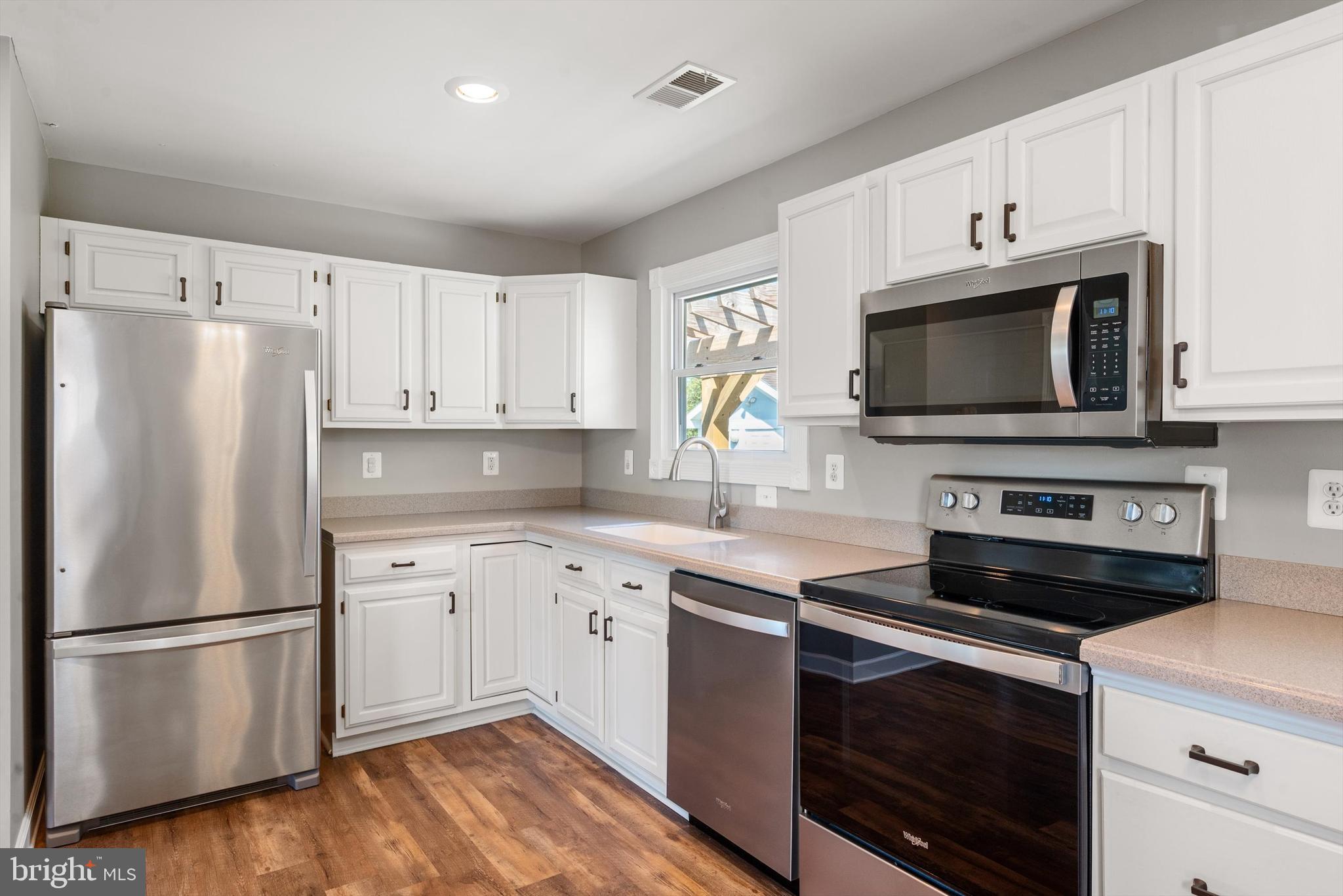 PATRICK HENRY ESTATES - Residential