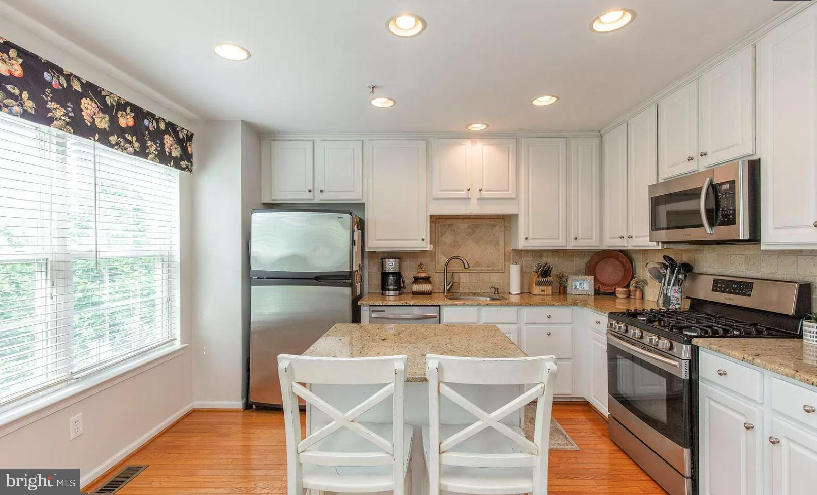 GARRISON GREENE - Residential Lease