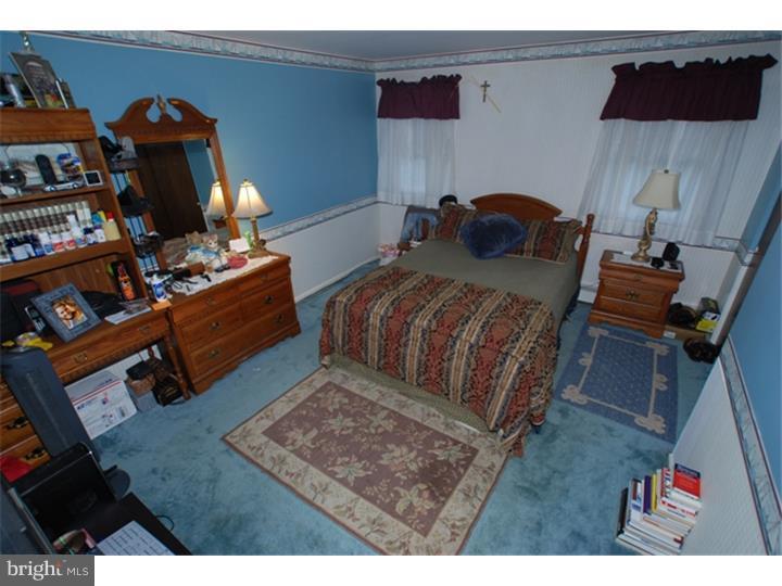 CEDAR HOLLOW - Residential