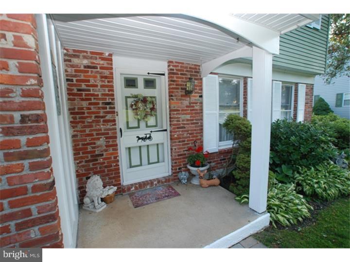 CEDAR HOLLOW - Residential