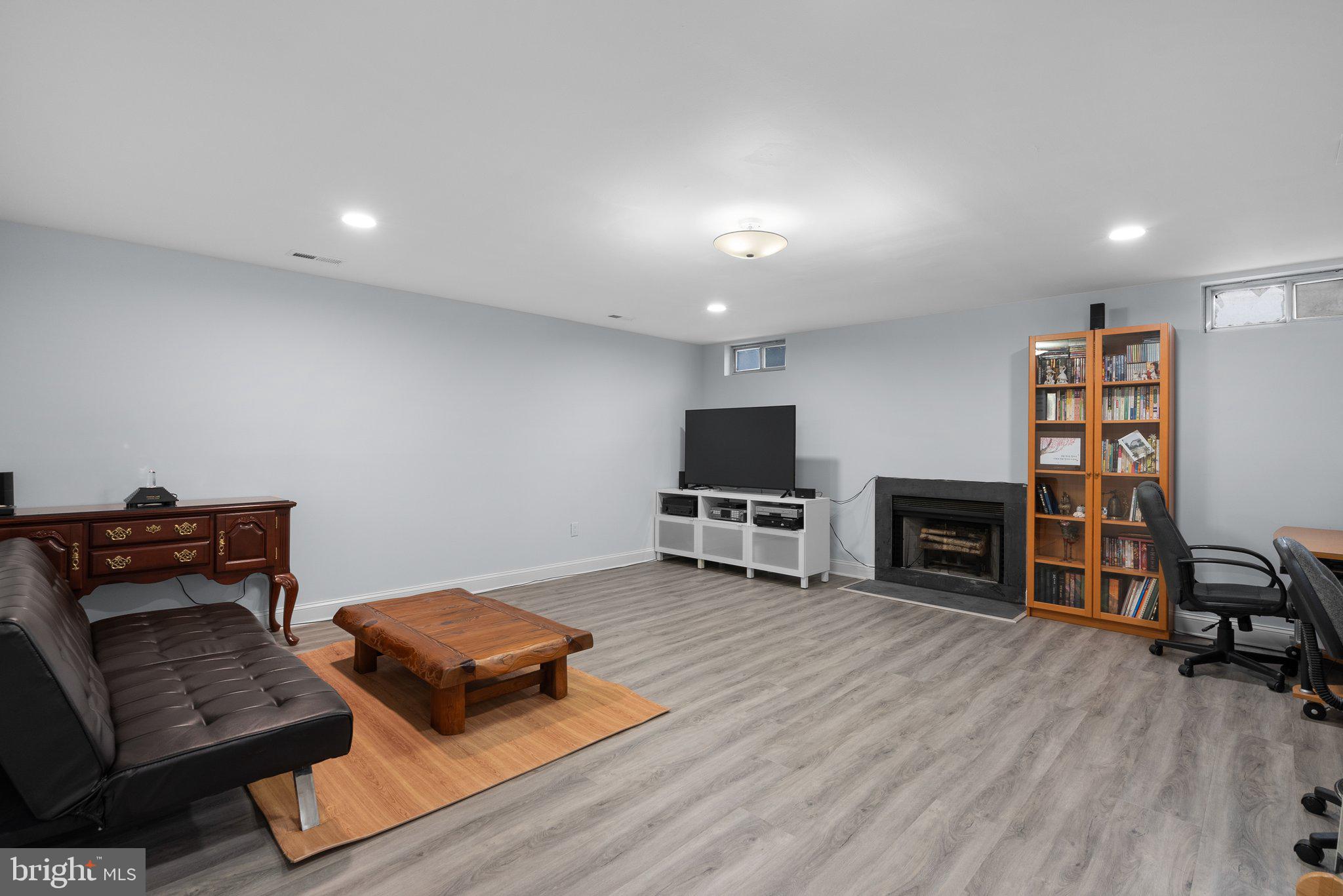 POTOMAC RIDGE - Residential