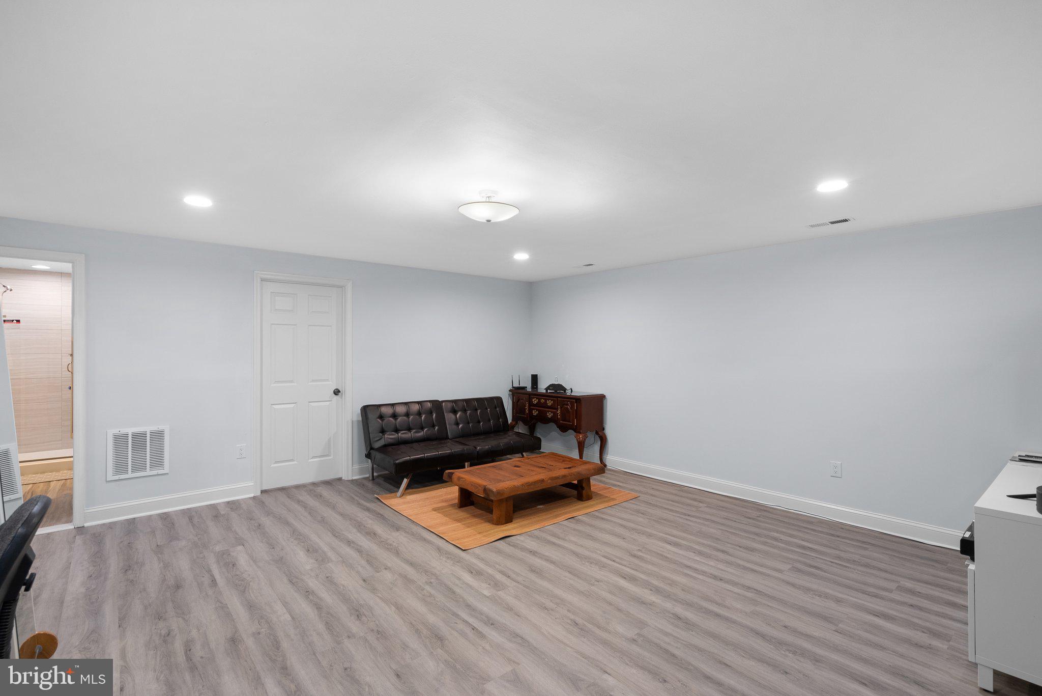 POTOMAC RIDGE - Residential