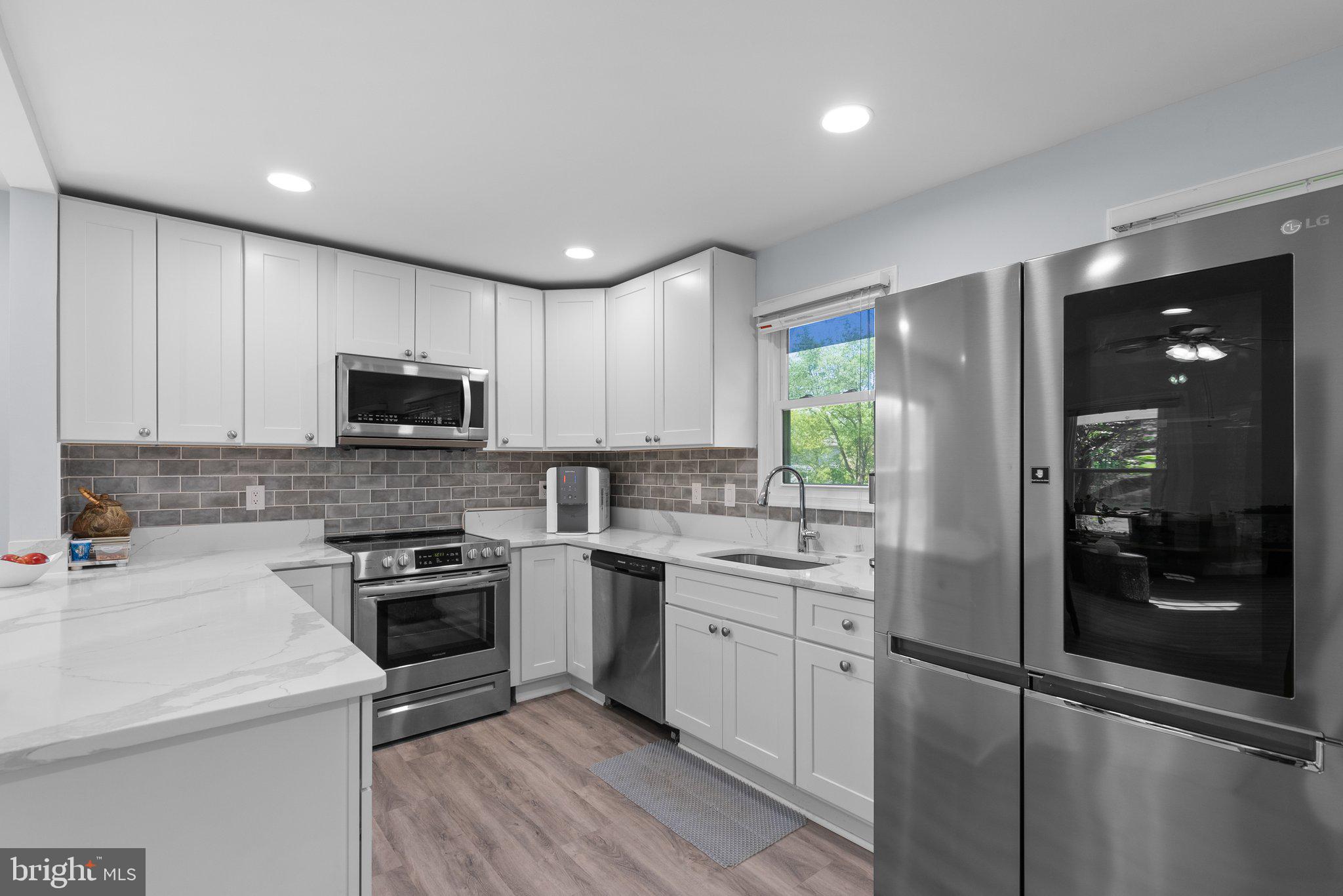 POTOMAC RIDGE - Residential