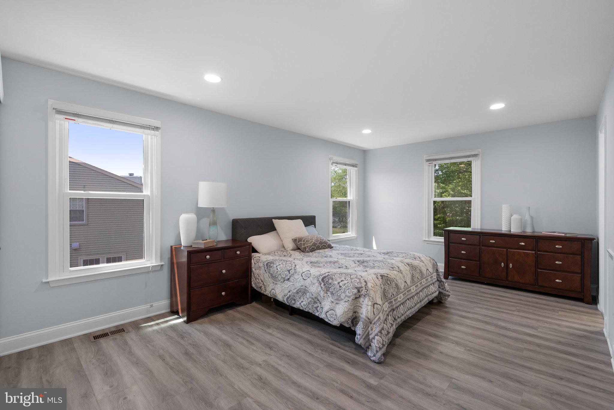 POTOMAC RIDGE - Residential