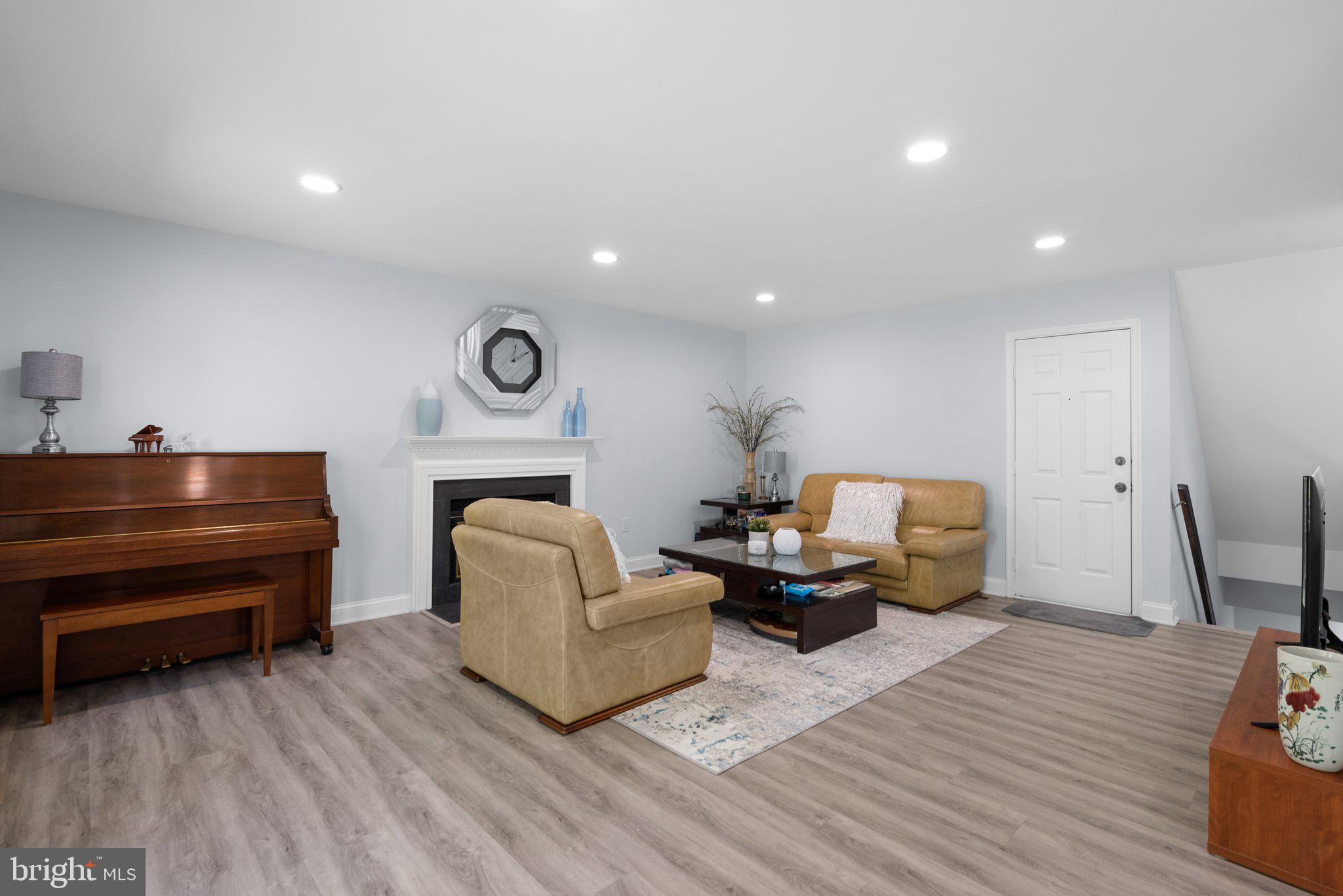 POTOMAC RIDGE - Residential