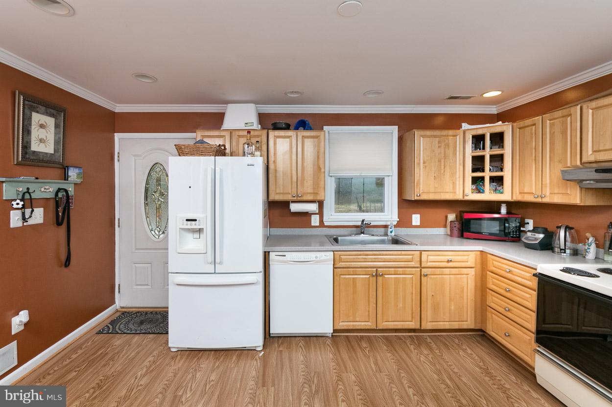 BIRD RIVER GROVE - Residential