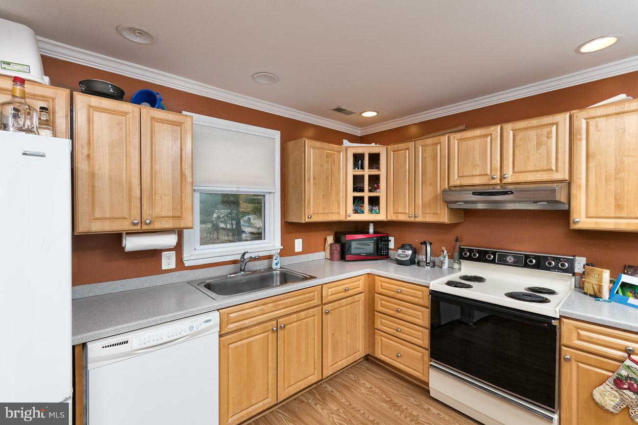 BIRD RIVER GROVE - Residential