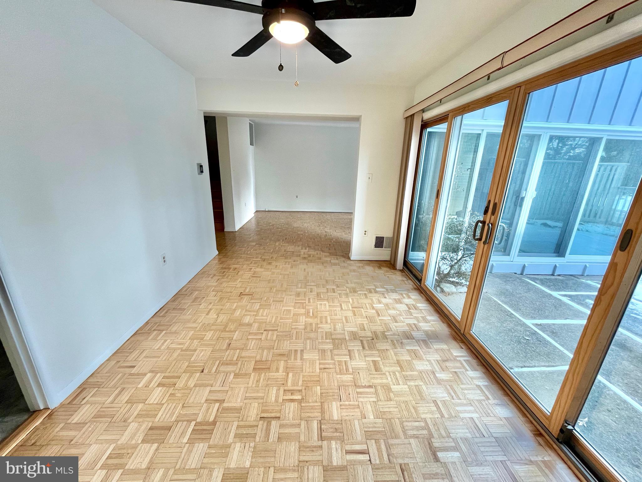 RESTON - Residential Lease