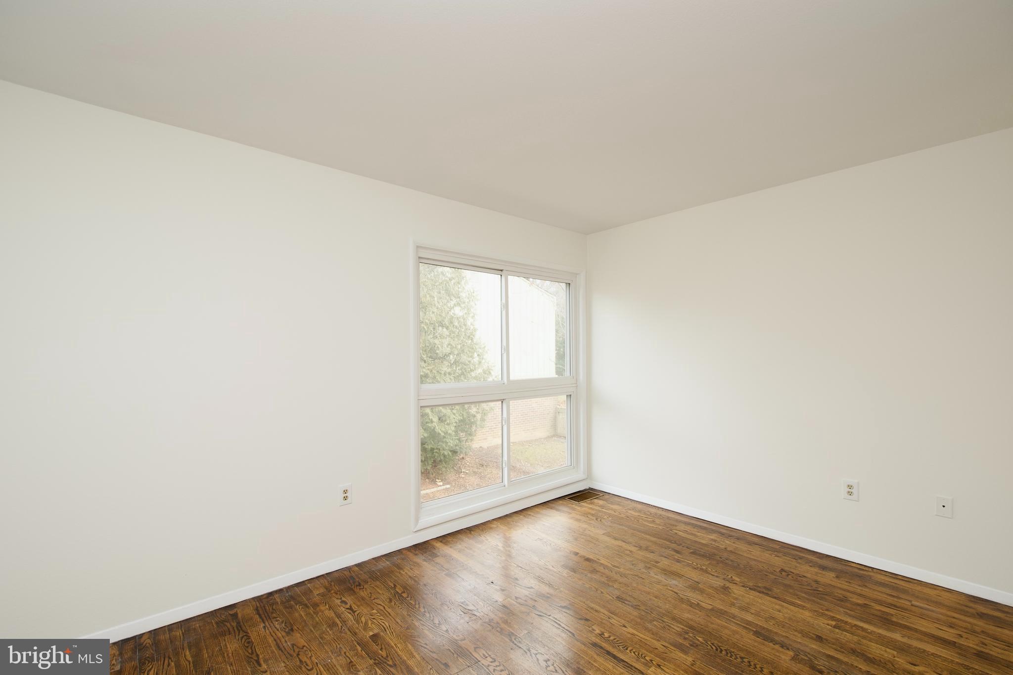 RESTON - Residential Lease