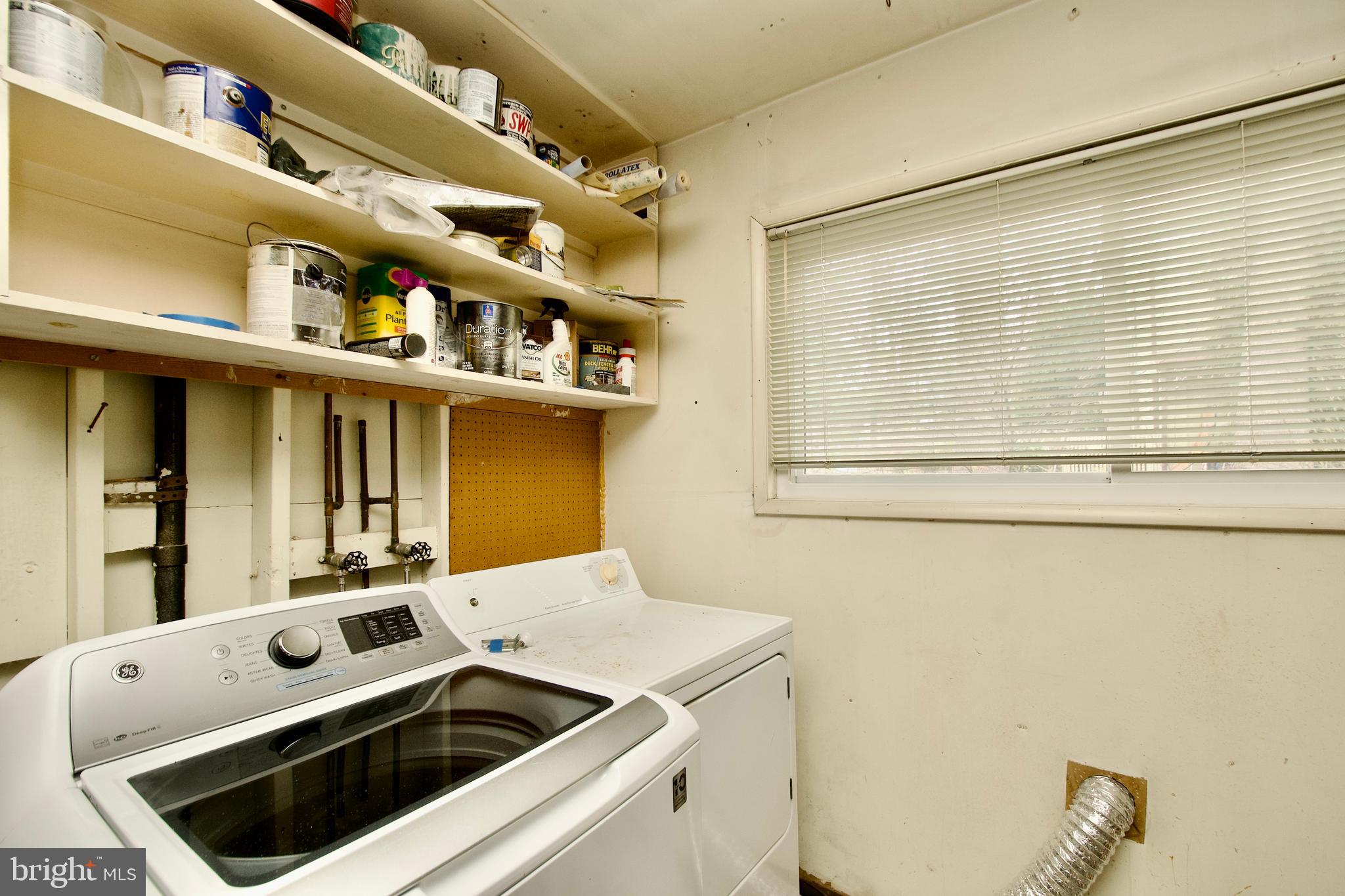 RESTON - Residential Lease