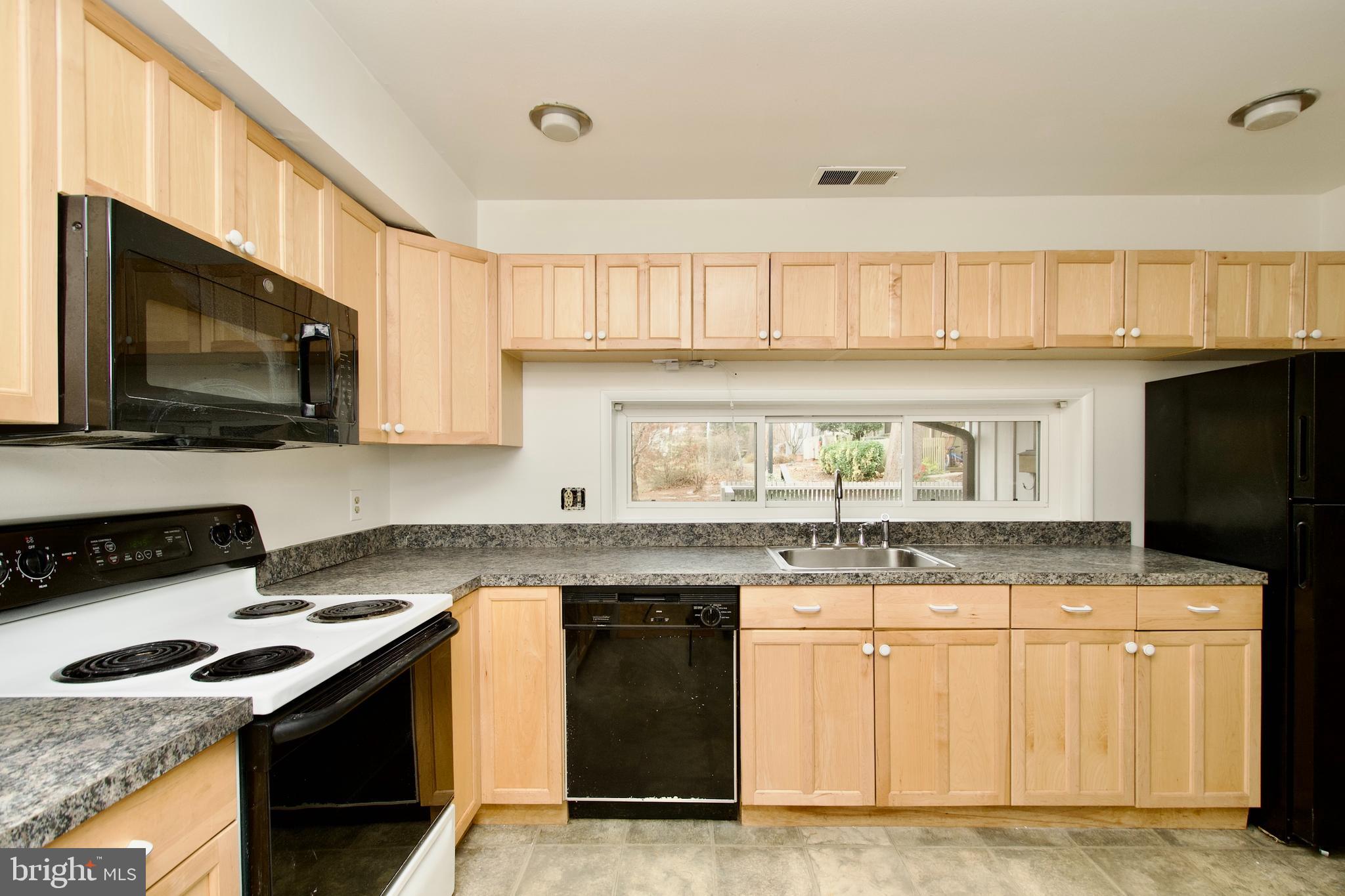 RESTON - Residential Lease