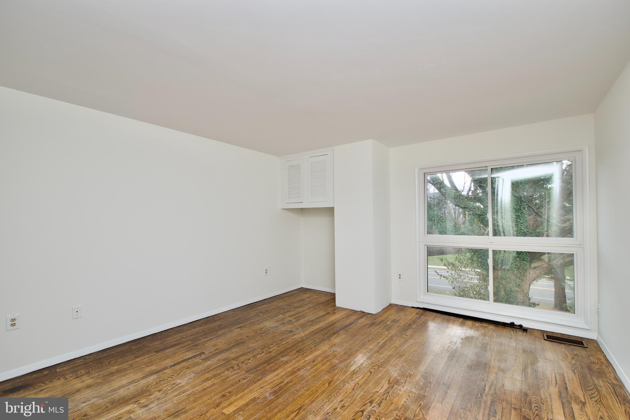 RESTON - Residential Lease