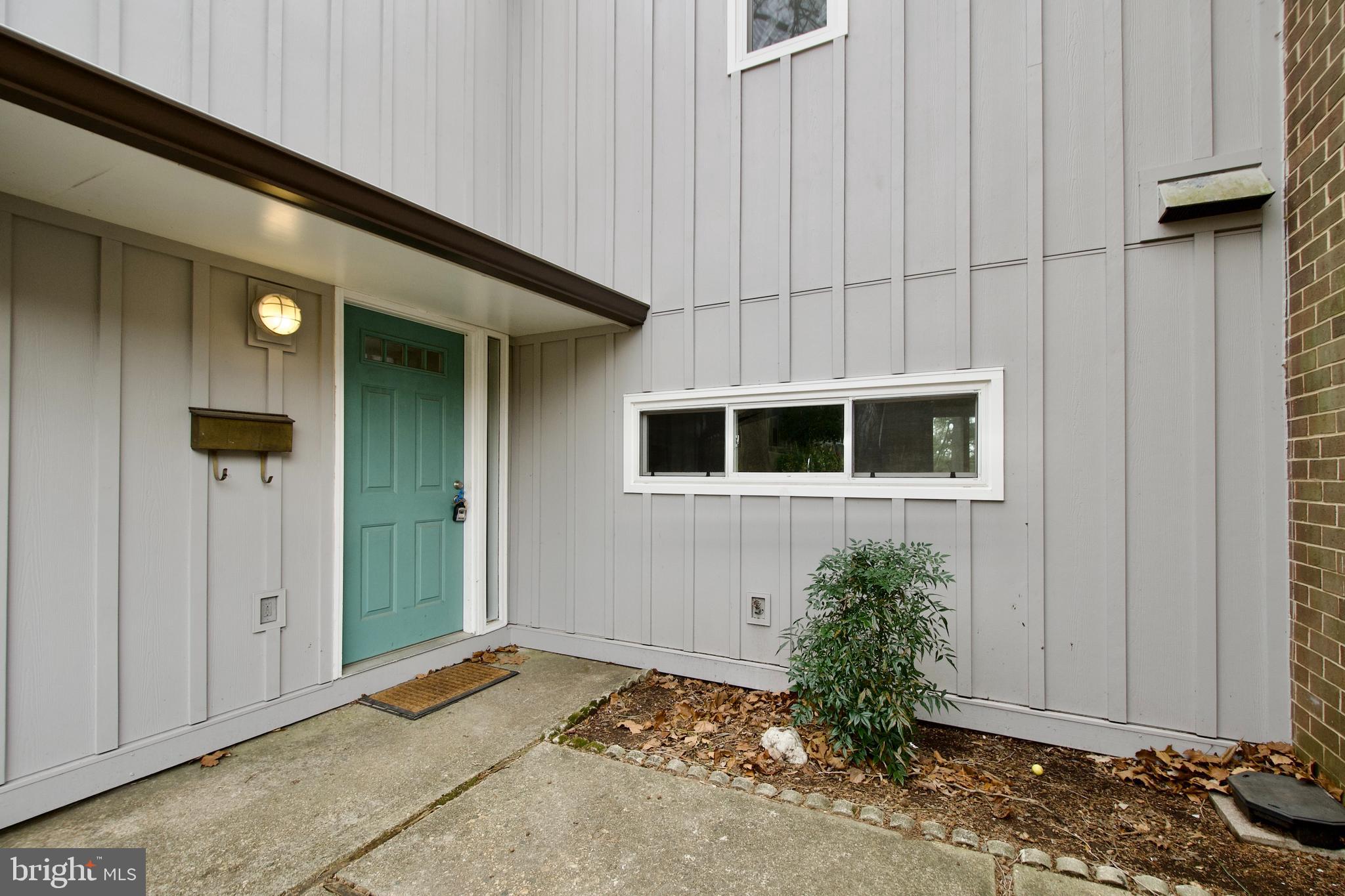 RESTON - Residential Lease