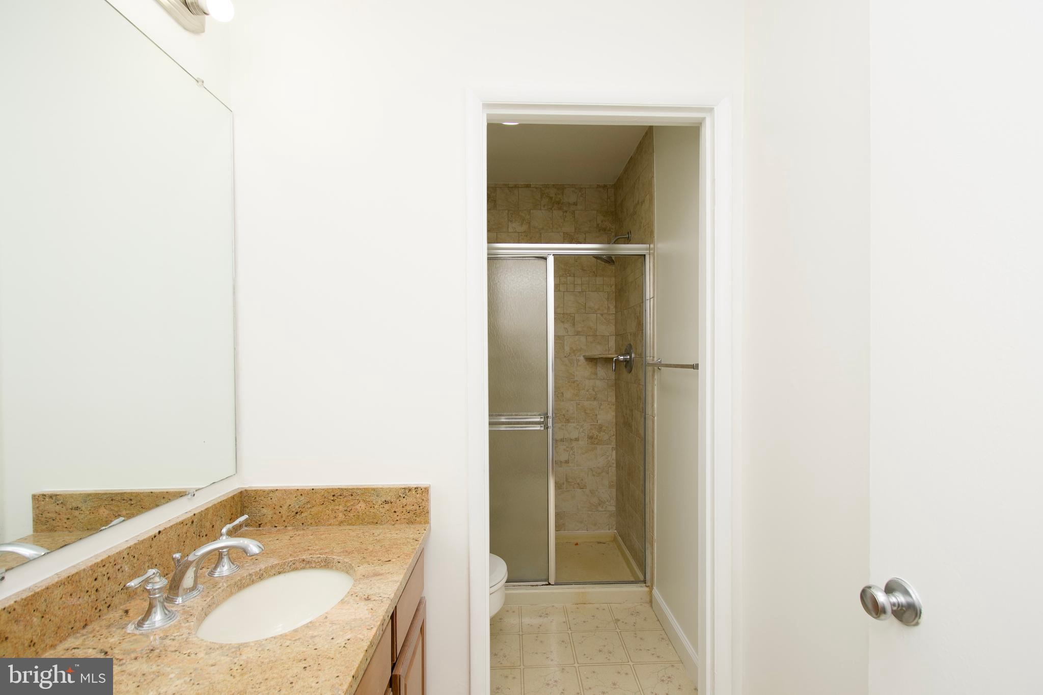 RESTON - Residential Lease