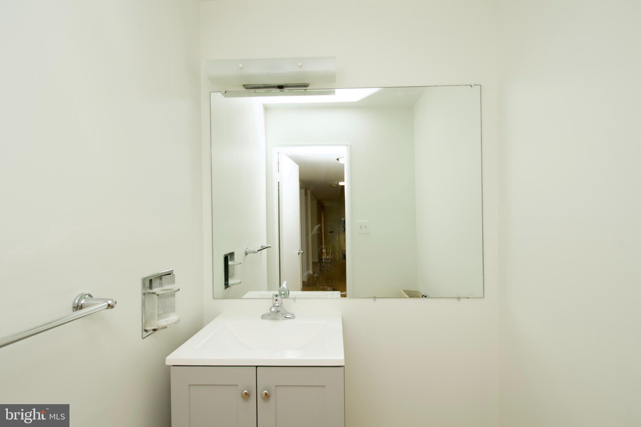 RESTON - Residential Lease