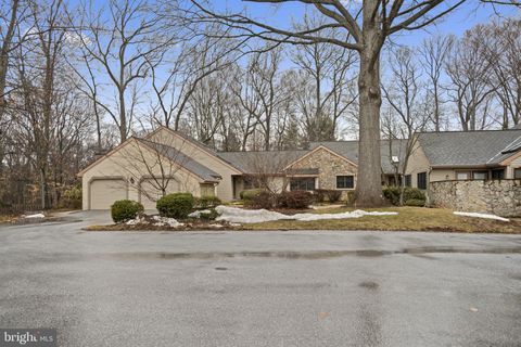 Townhouse For Sale - 621 Glenwood Lane<br/> WEST CHESTER, PA 19380