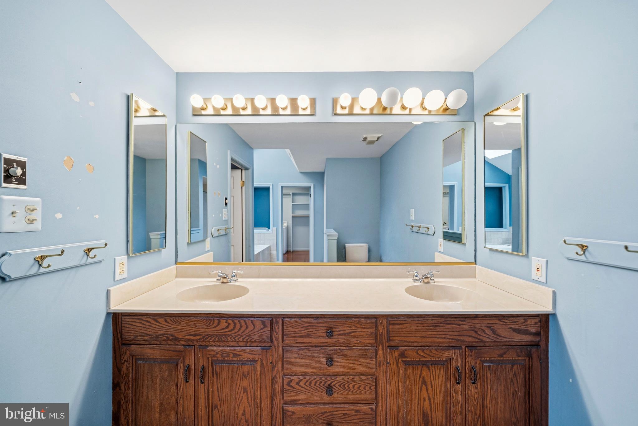 HERSHEYS MILL - Residential