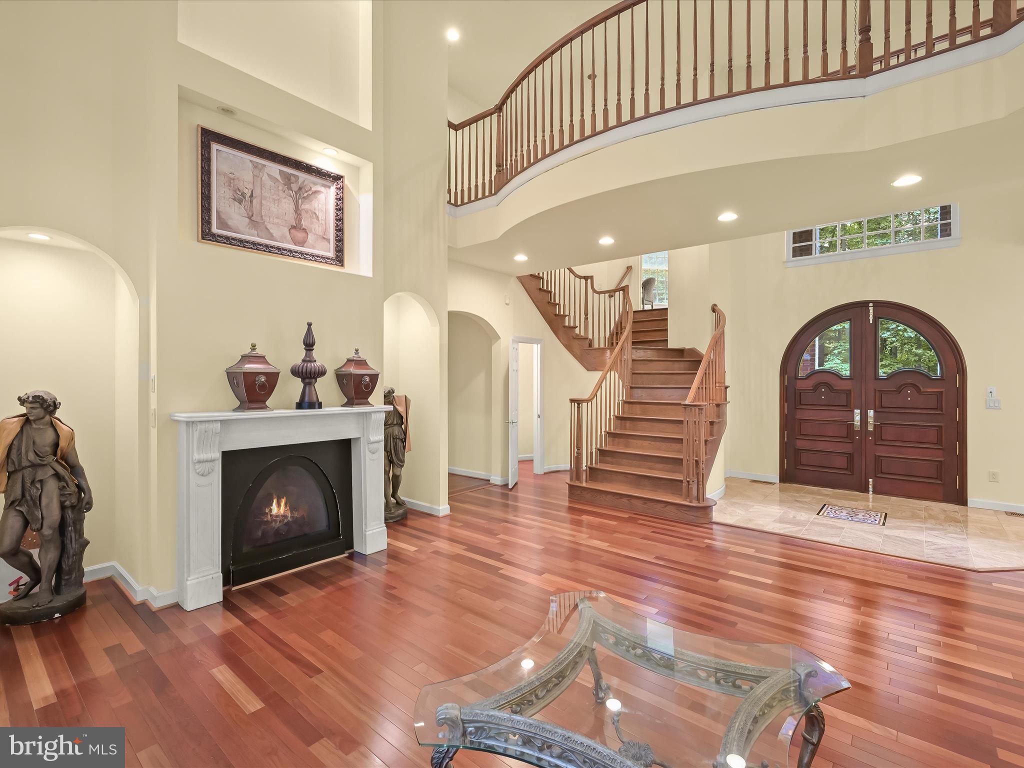 MEADOWOOD - Residential