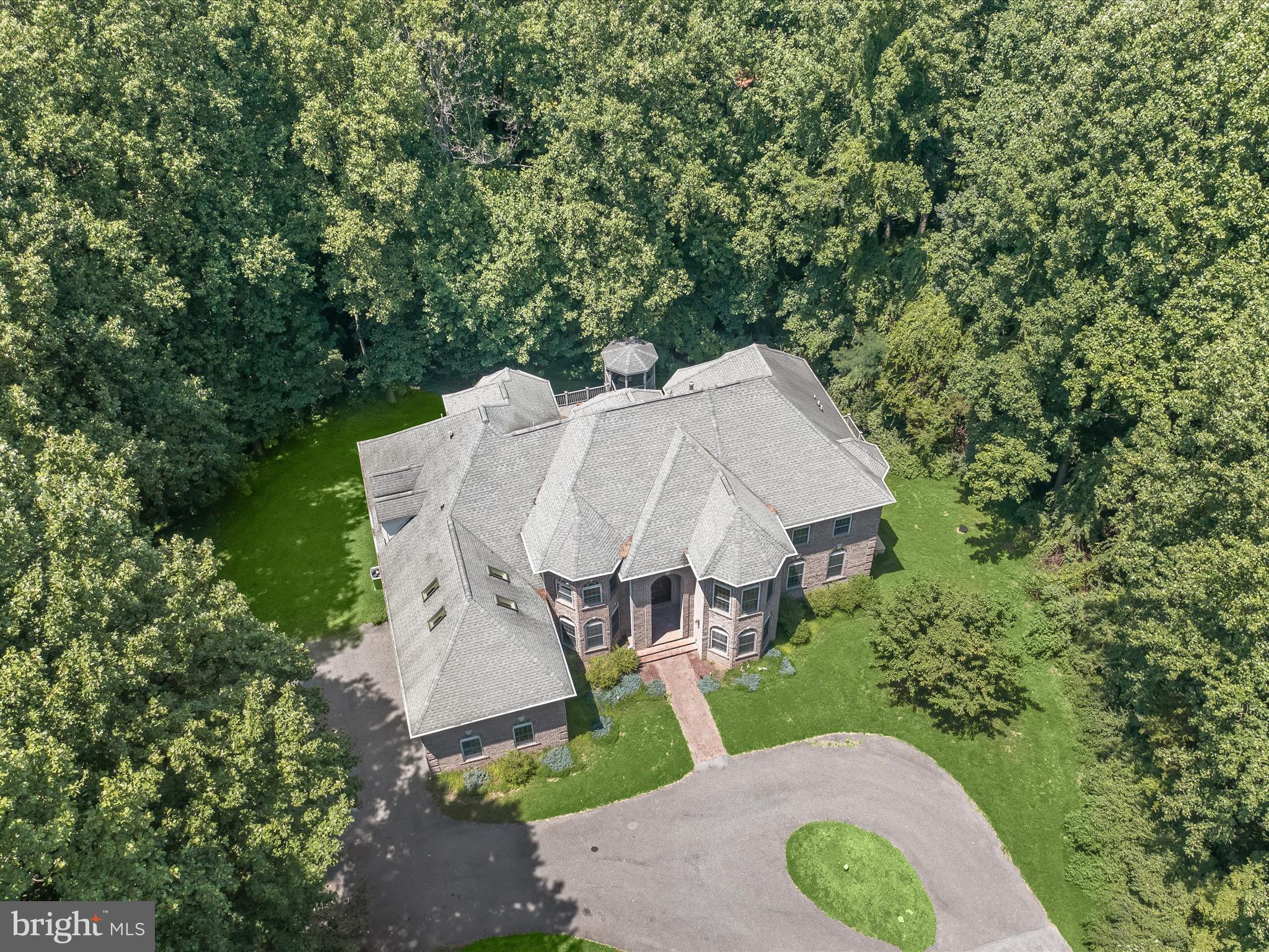 MEADOWOOD - Residential