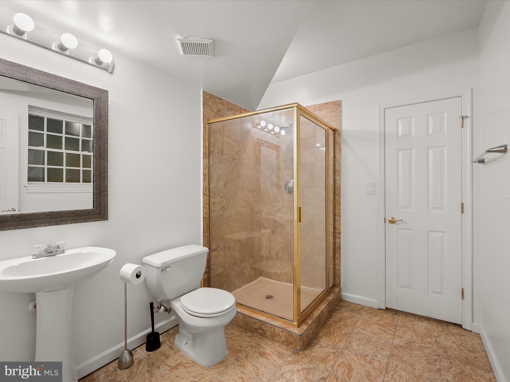 MEADOWOOD - Residential