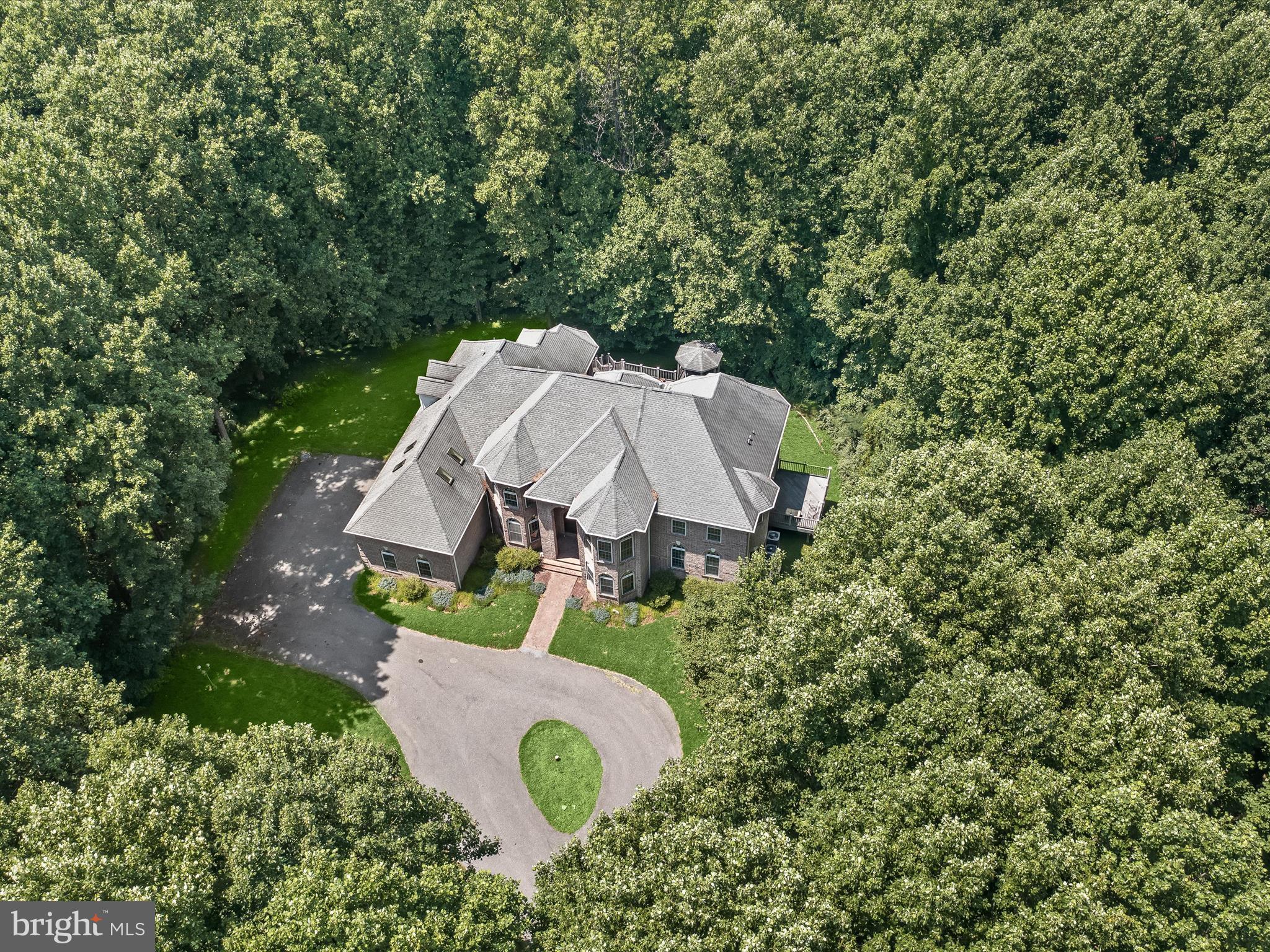 MEADOWOOD - Residential