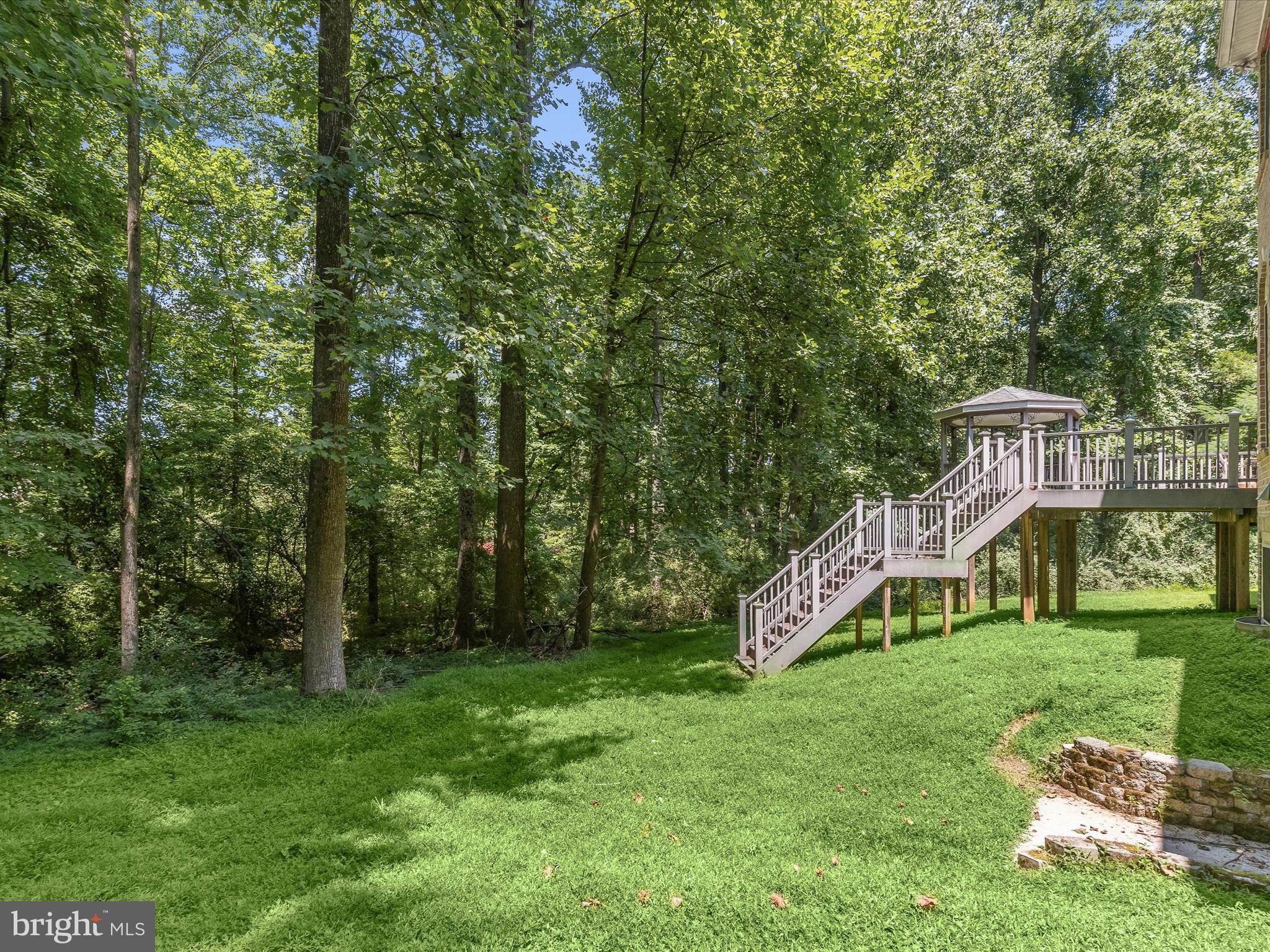 MEADOWOOD - Residential