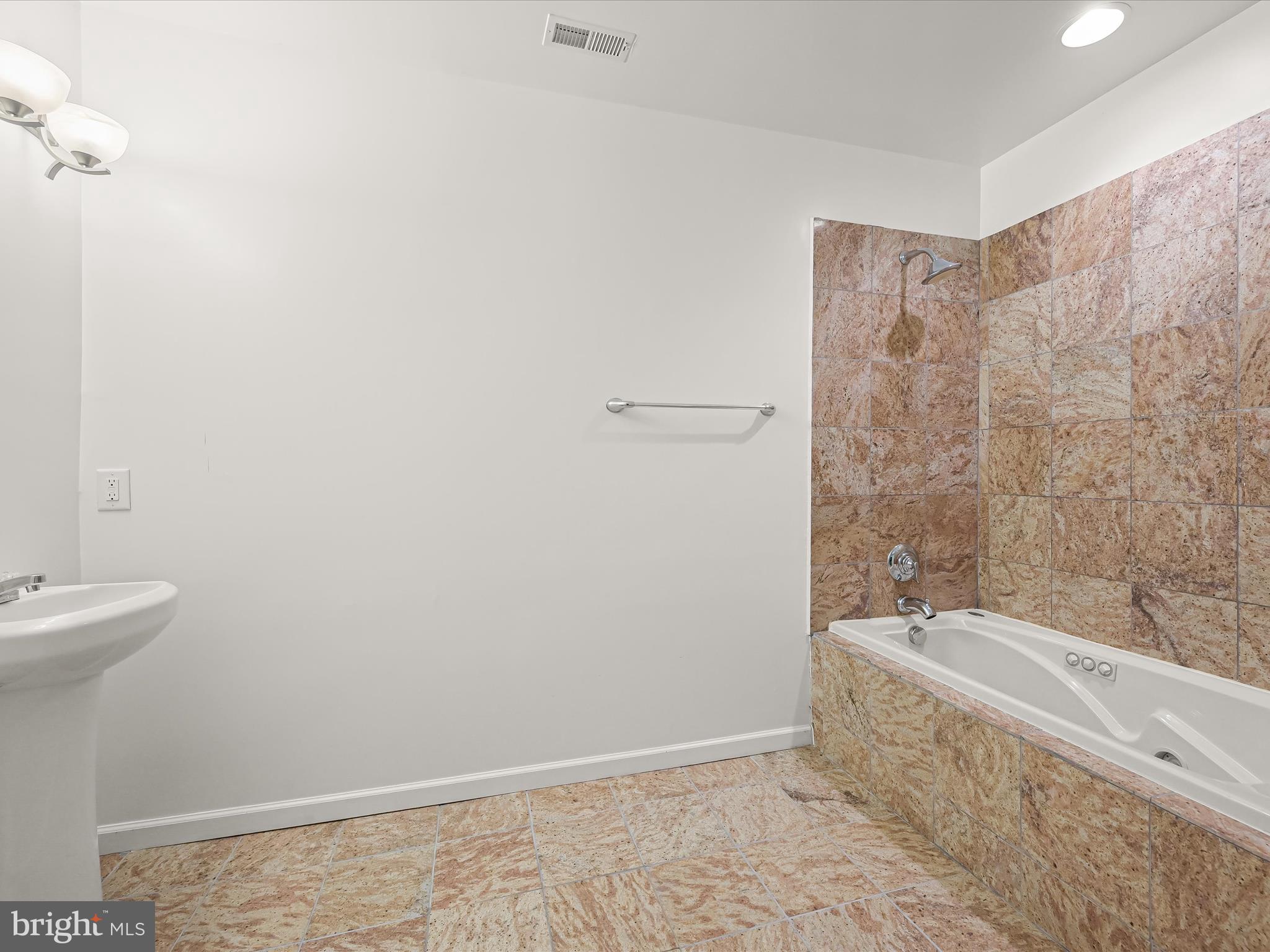 MEADOWOOD - Residential