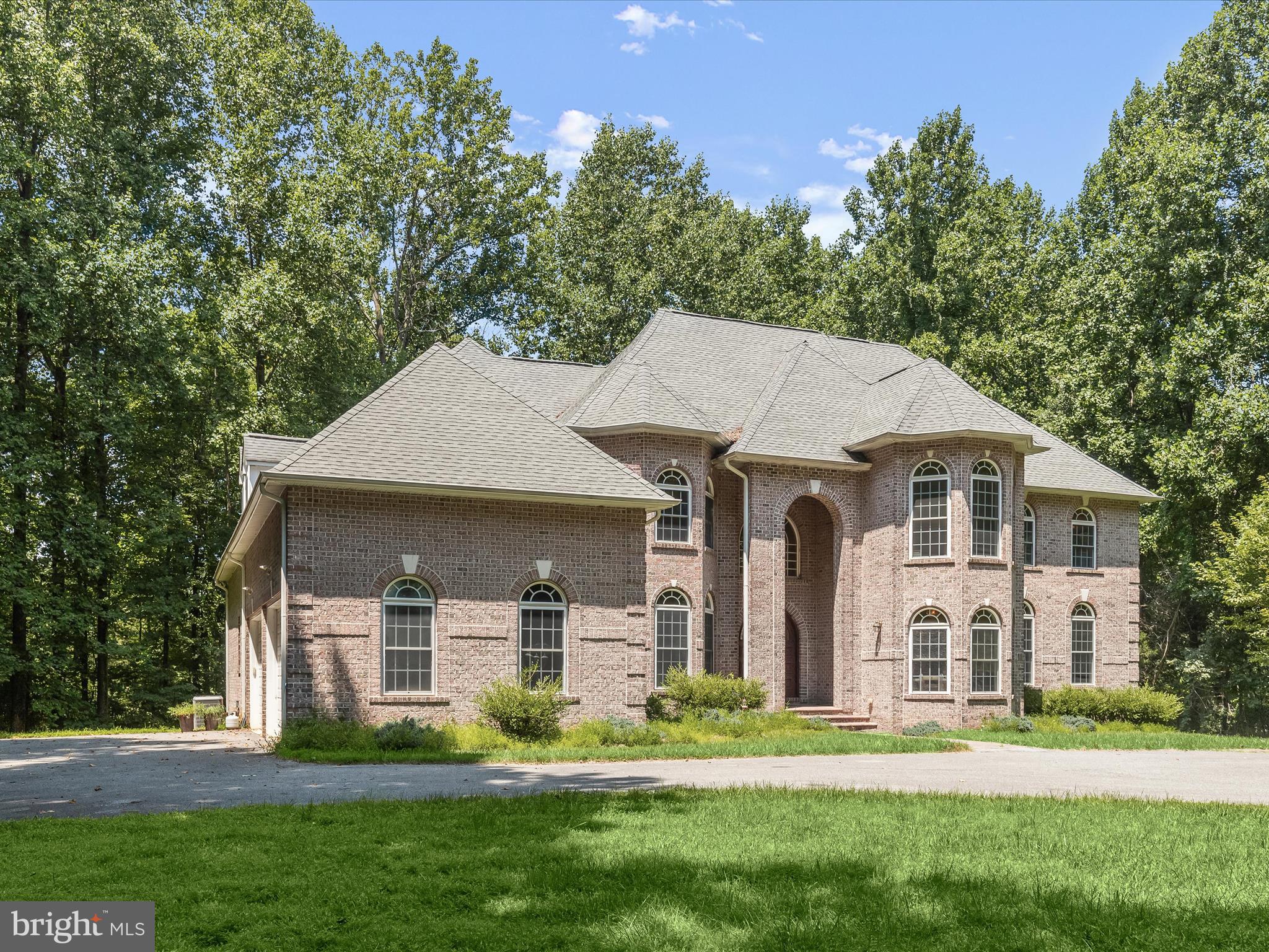 MEADOWOOD - Residential