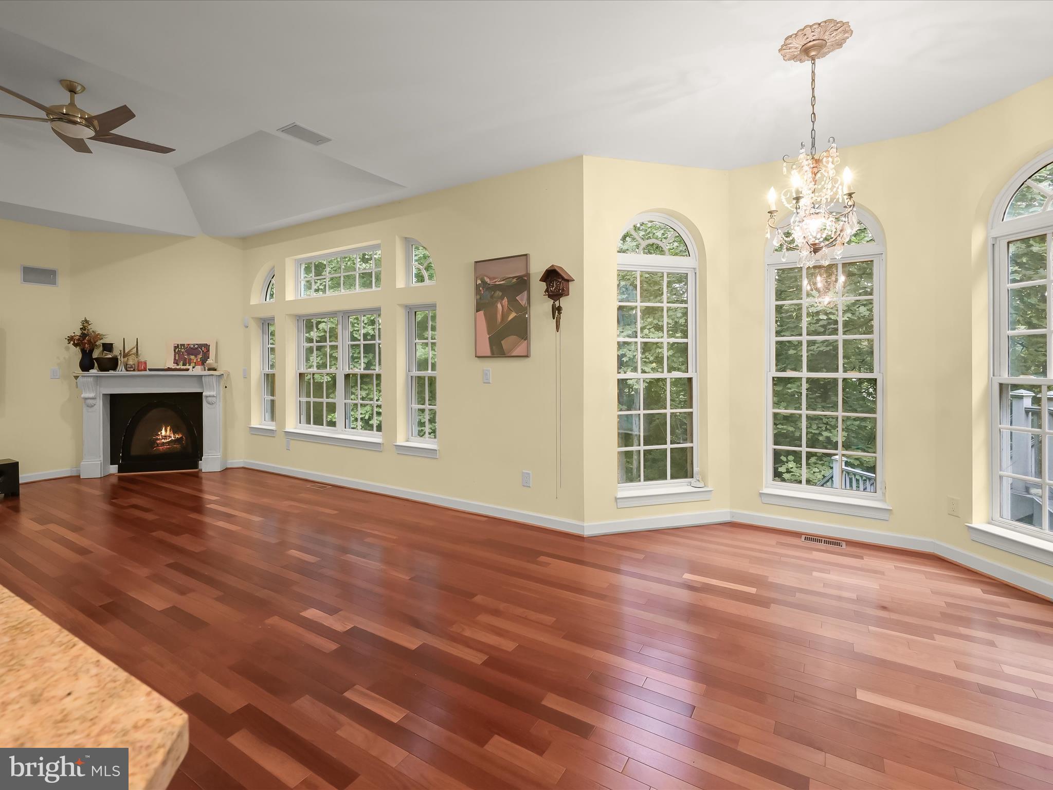 MEADOWOOD - Residential