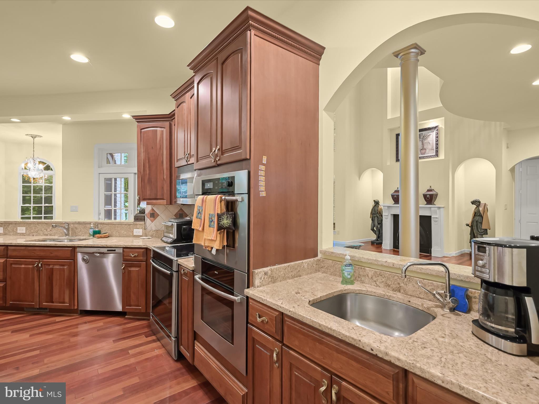 MEADOWOOD - Residential