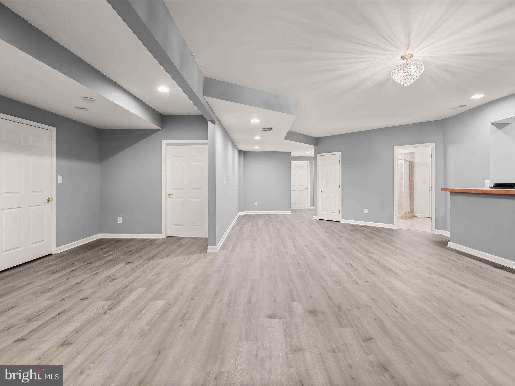 MEADOWOOD - Residential