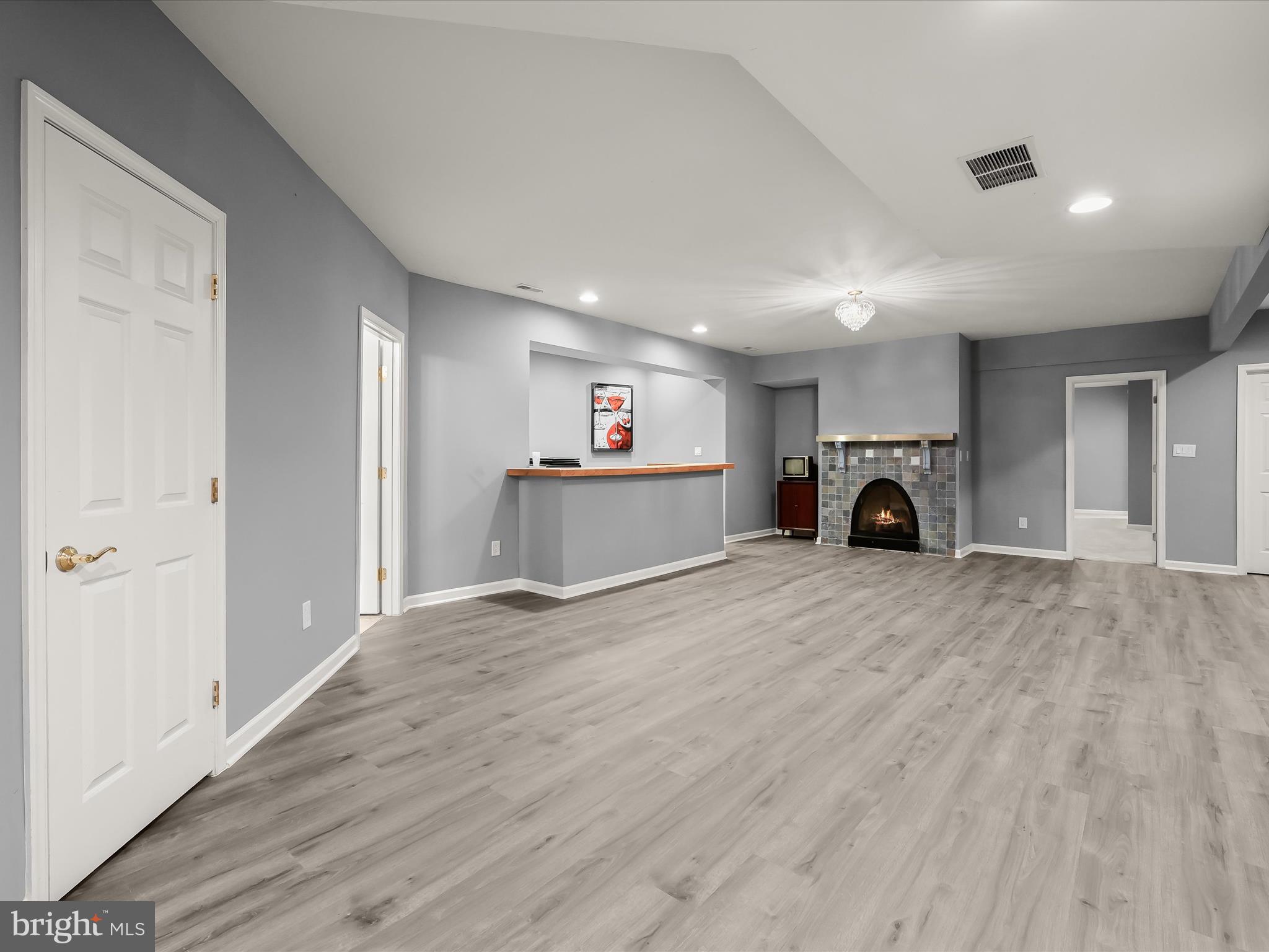 MEADOWOOD - Residential