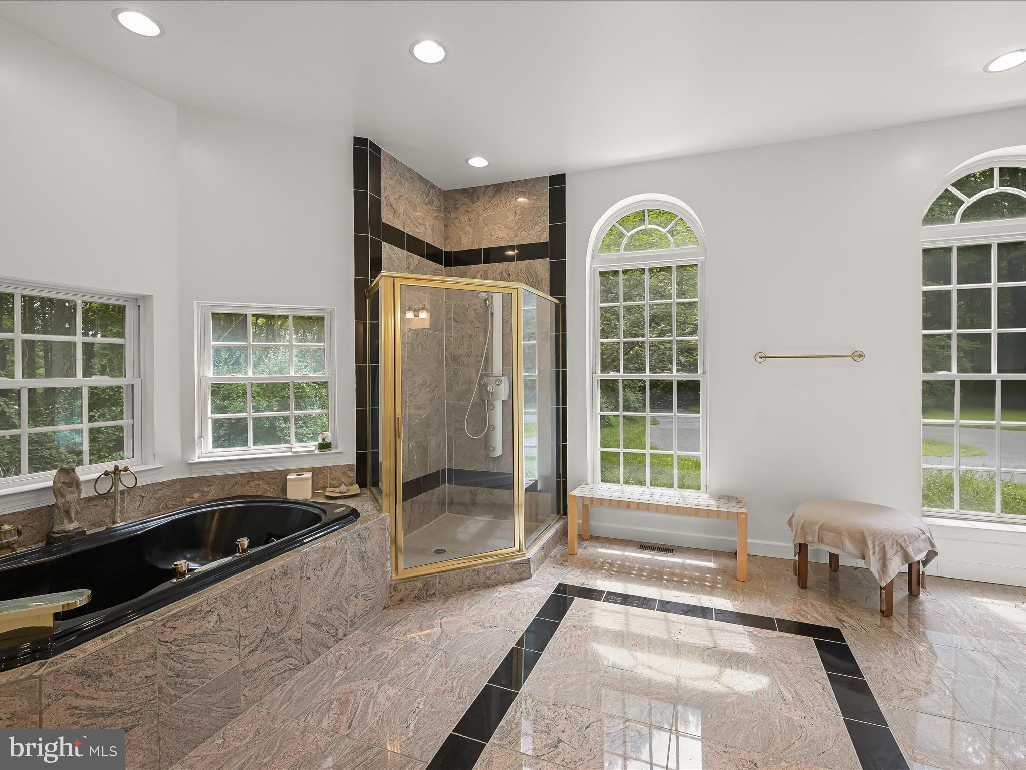 MEADOWOOD - Residential