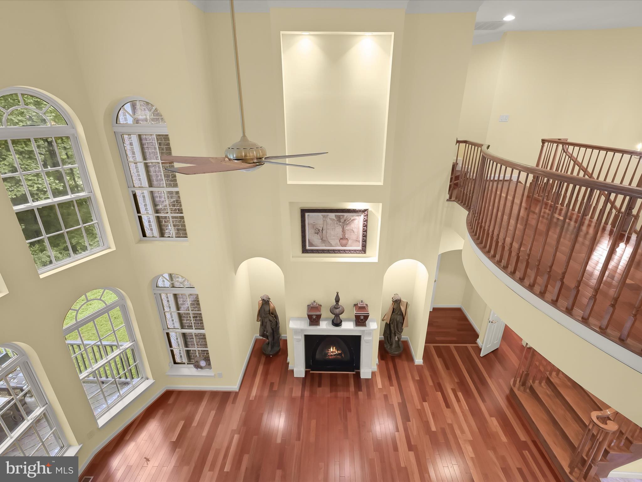 MEADOWOOD - Residential