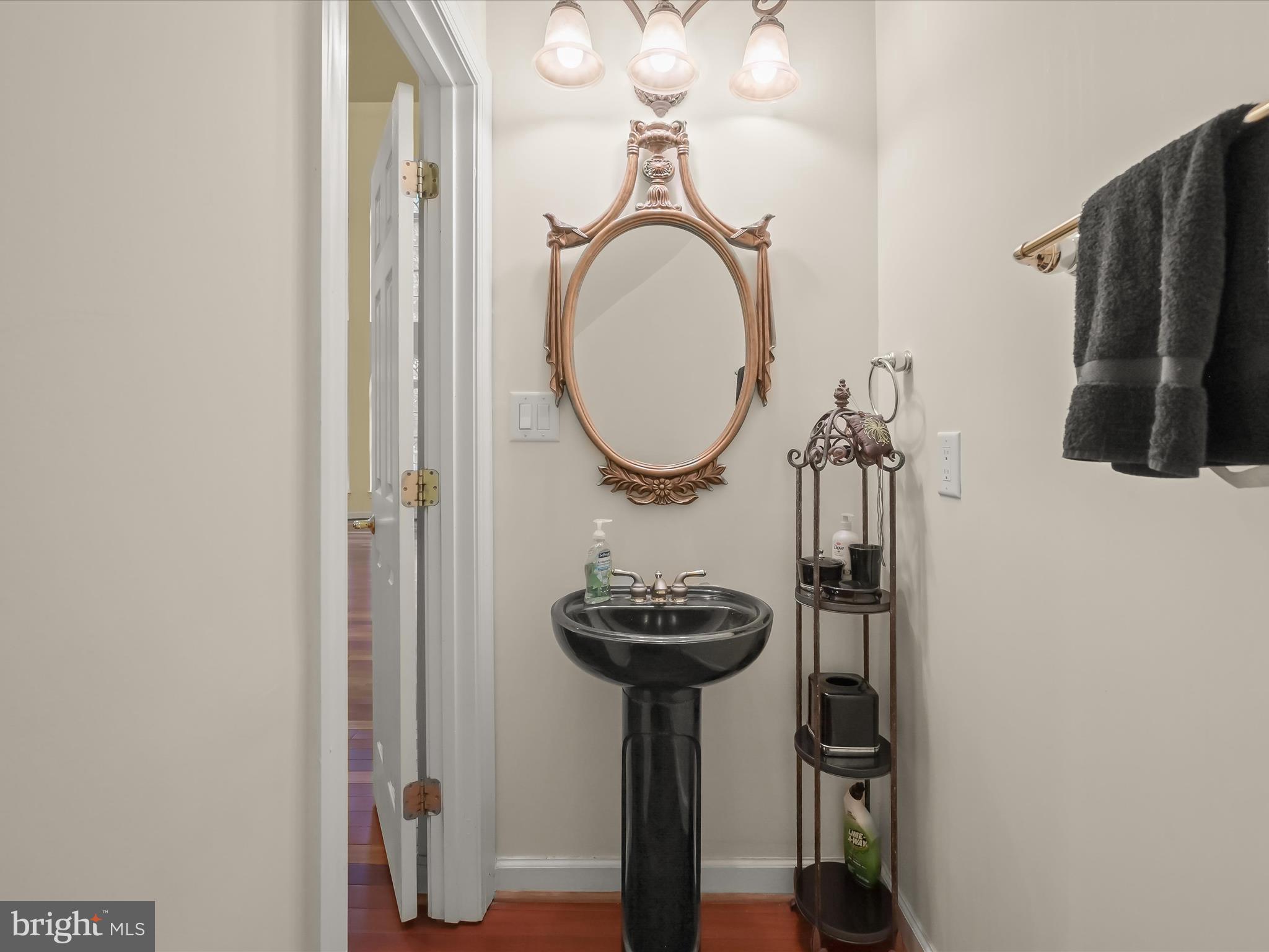 MEADOWOOD - Residential