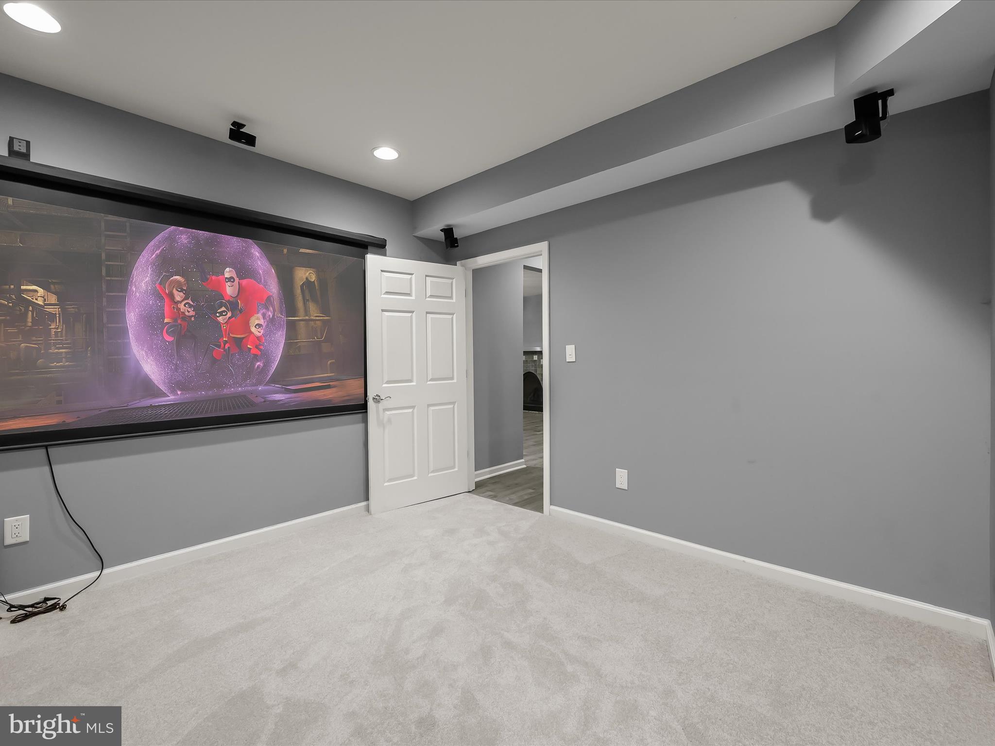 MEADOWOOD - Residential