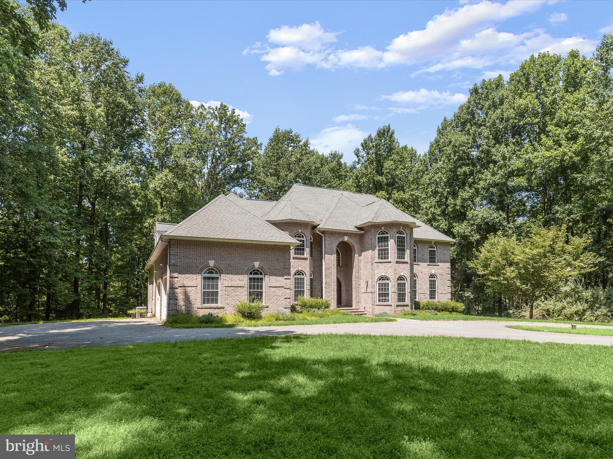 MEADOWOOD - Residential