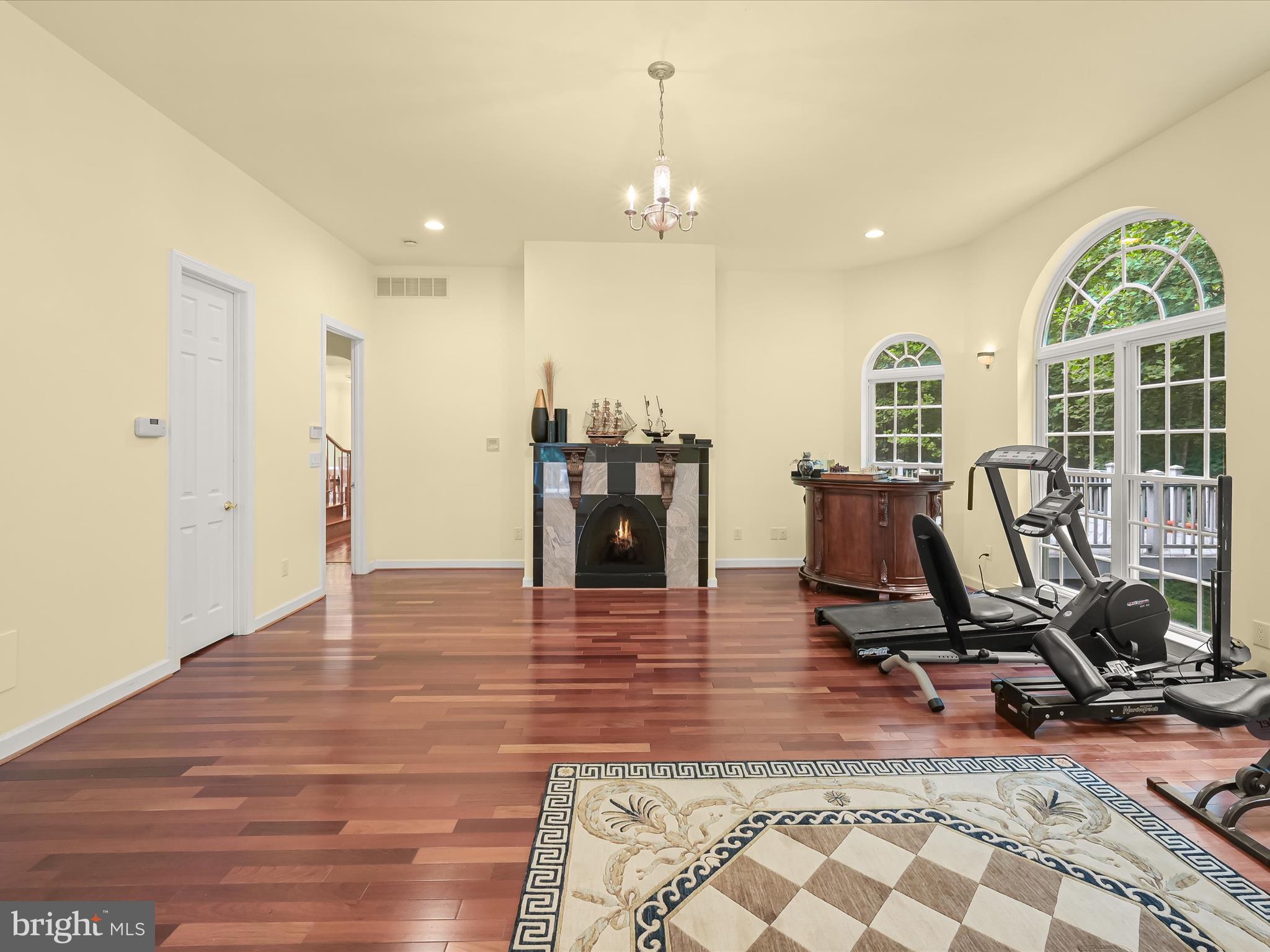 MEADOWOOD - Residential