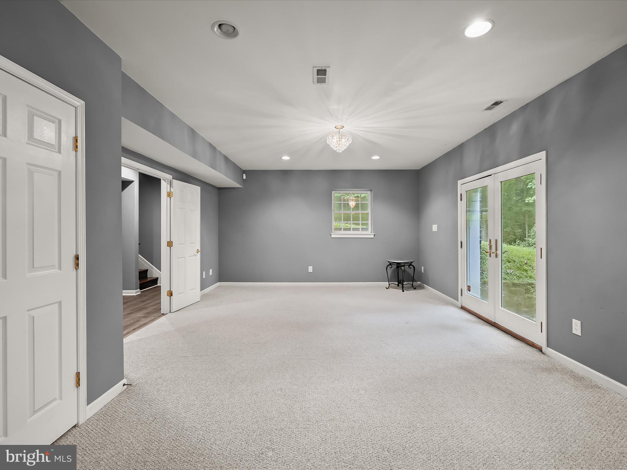 MEADOWOOD - Residential