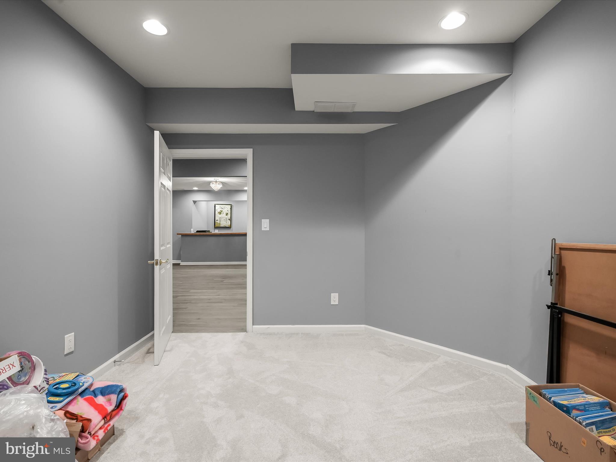 MEADOWOOD - Residential